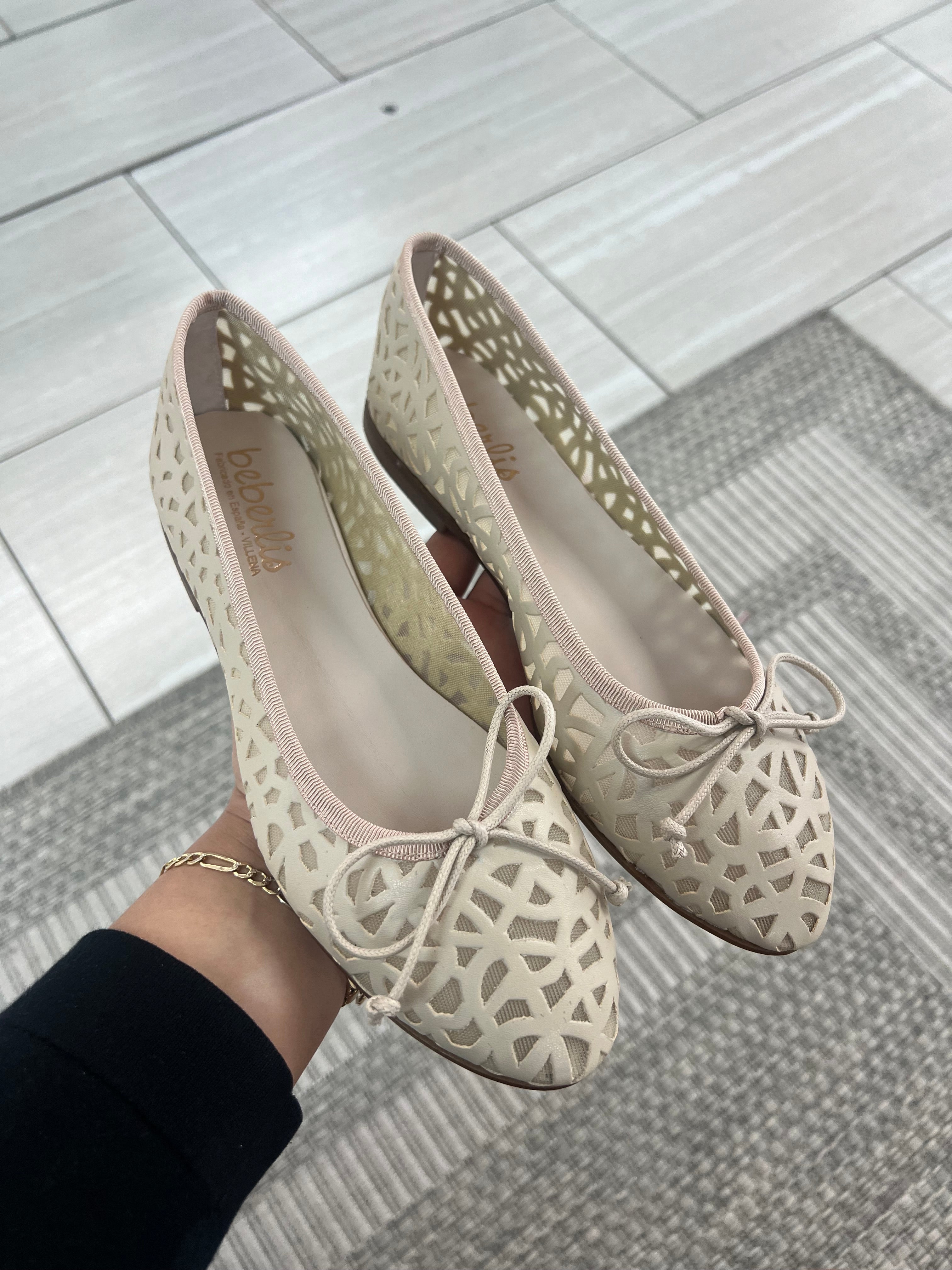 Beberlis Beige Basket Flat Shoes - Comfortable & Stylish Women's Casual Flats for Everyday Wear | Perfect for Walking, Shopping, and Office Outfits