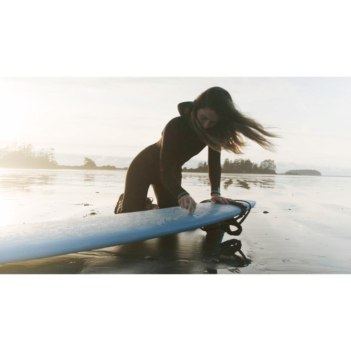 O'Neill HYPERFREAK 5.5/4mm Women's Chest Zip Wetsuit with Hood - Perfect for Surfing, Diving & Water Sports