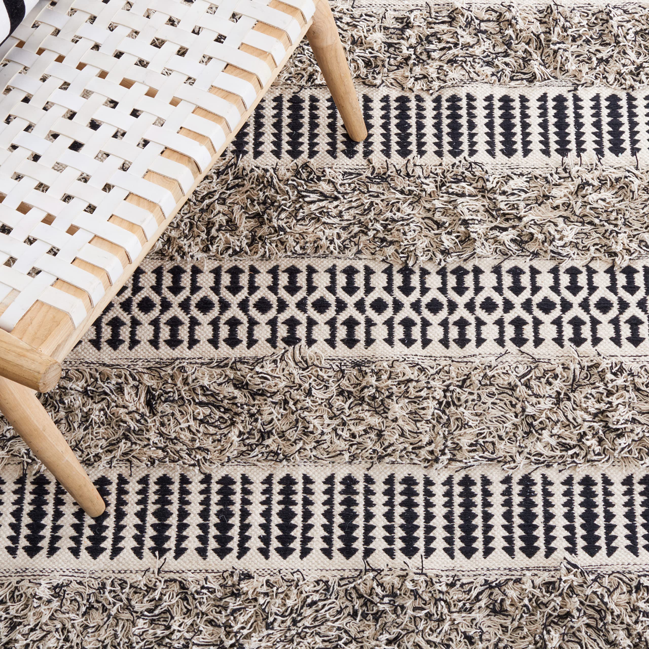 SAFAVIEH Natura Collection 6' Square Black Ivory Cotton Area Rug - Soft Flatweave for Living Room, Dining Room, Bedroom & Home Decor