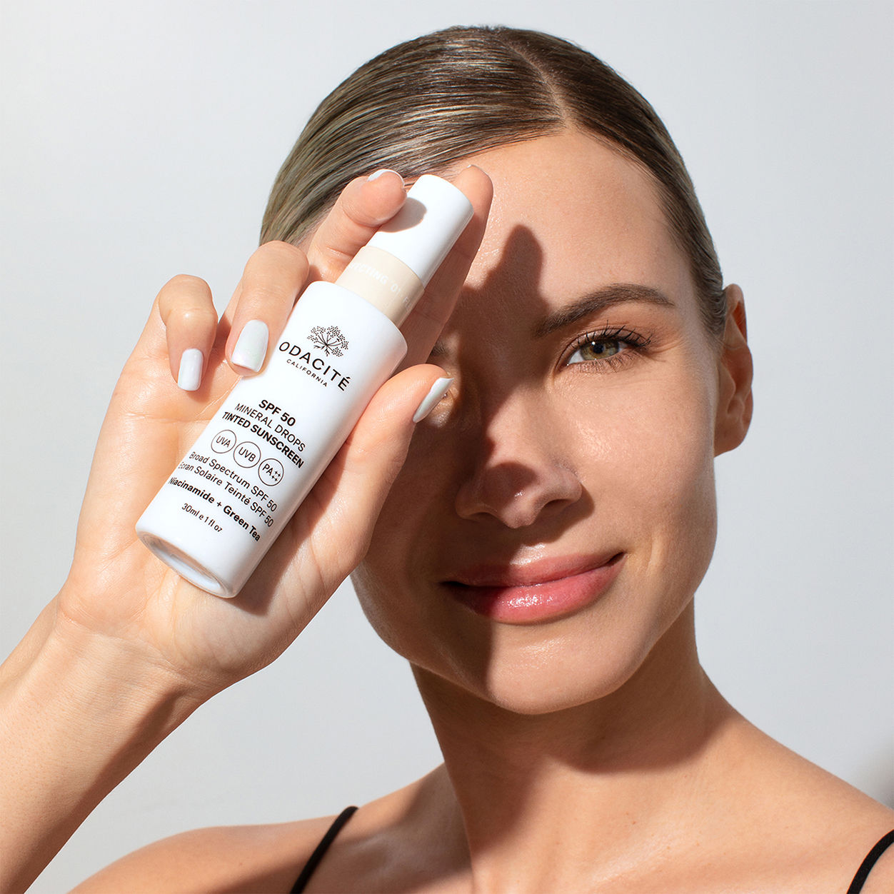 Flex Perfecting Mineral Drops Tinted Sunscreen SPF 50 - Oil-Free Face Sunscreen for Daily Use, Natural Glow & UV Protection - Perfect for Beach, Outdoor Activities & Everyday Wear