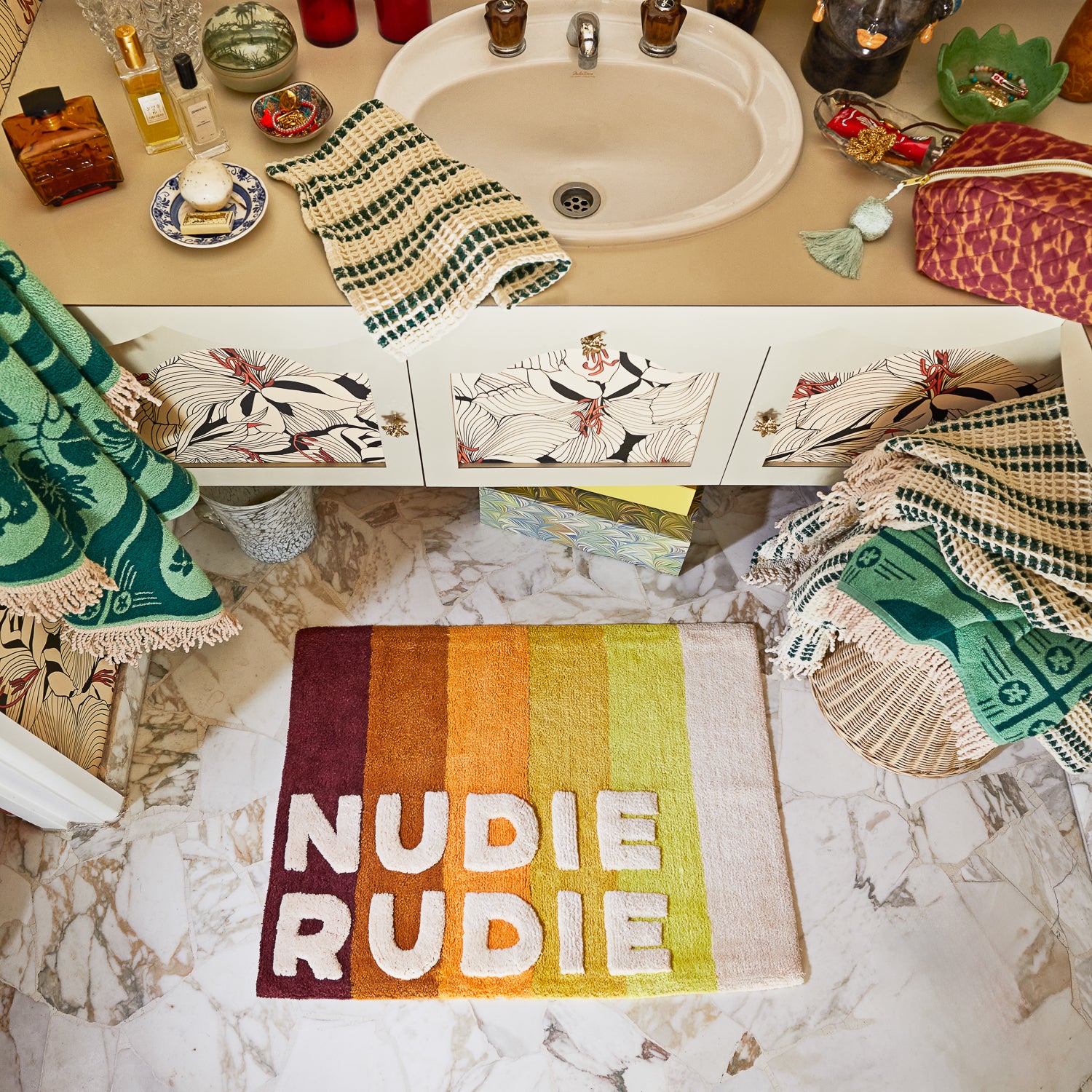 Premium Dariel Nudie Bath Mat - Super Absorbent, Non-Slip, Quick-Dry Bathroom Rug for Shower & Tub - Soft Microfiber Floor Mat for Bath, Spa & Home Decor - Kent Collection