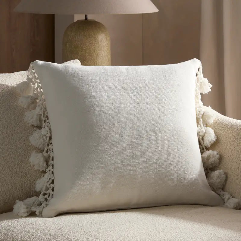 Jaipur Living Traveon Decorative Throw Pillow - Soft & Stylish Accent Cushion for Sofa, Bed, or Chair - Perfect for Living Room, Bedroom, and Home Decor