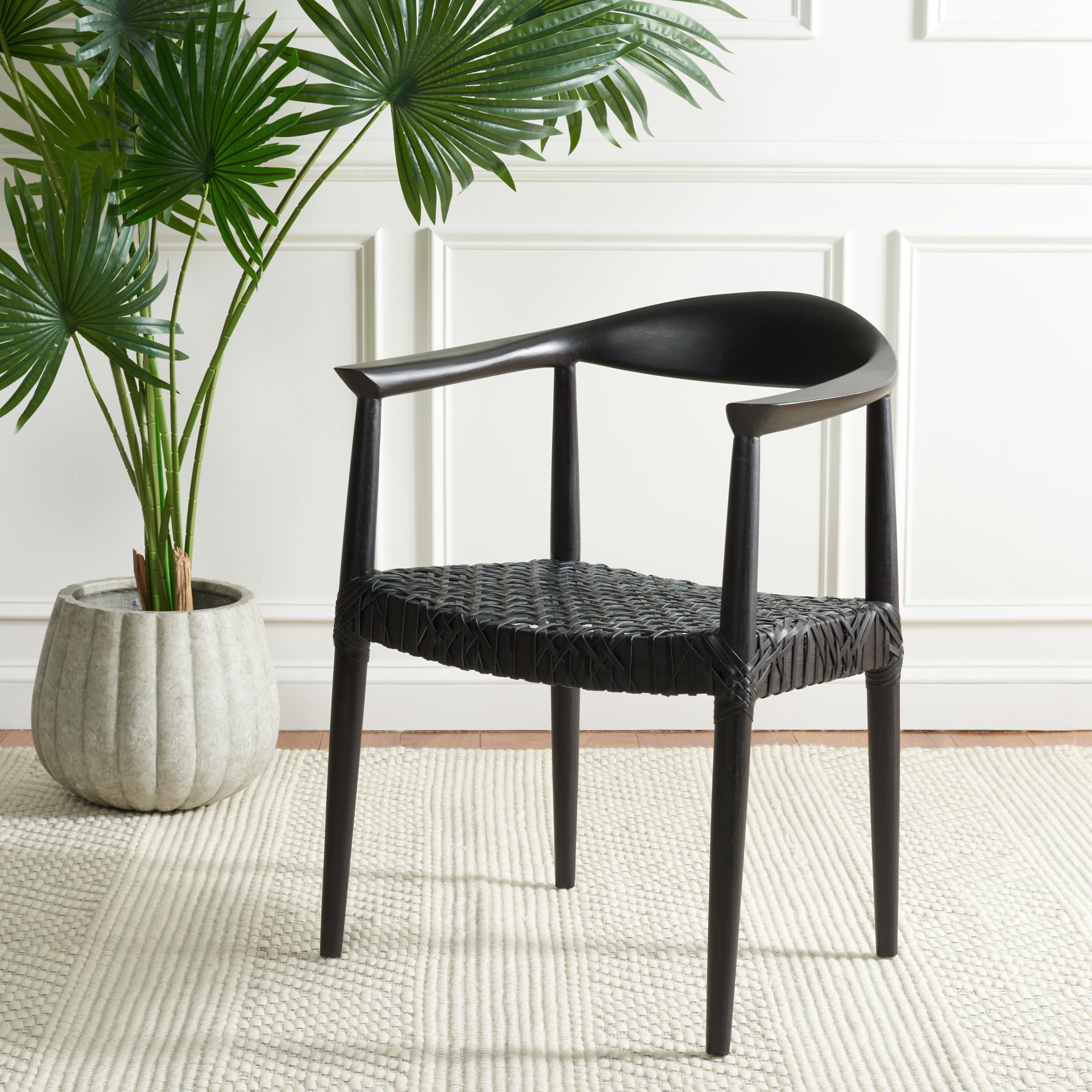 Safavieh Home Bandelier 17-inch Boho Modern Woven Arm Chair - Black/Black - Perfect for Living Room, Bedroom & Boho Home Decor