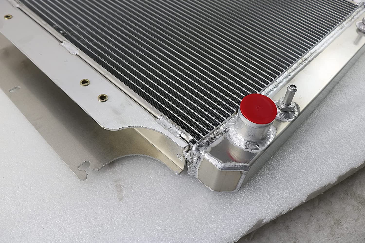 High Performance Aluminum Radiator for 1987-2006 Jeep Wrangler YJ TJ Unlimited 2.4L 2.5L 4.0L 4.2L L4 L6 Gas Engine - 3 Row Cooling System with 16
