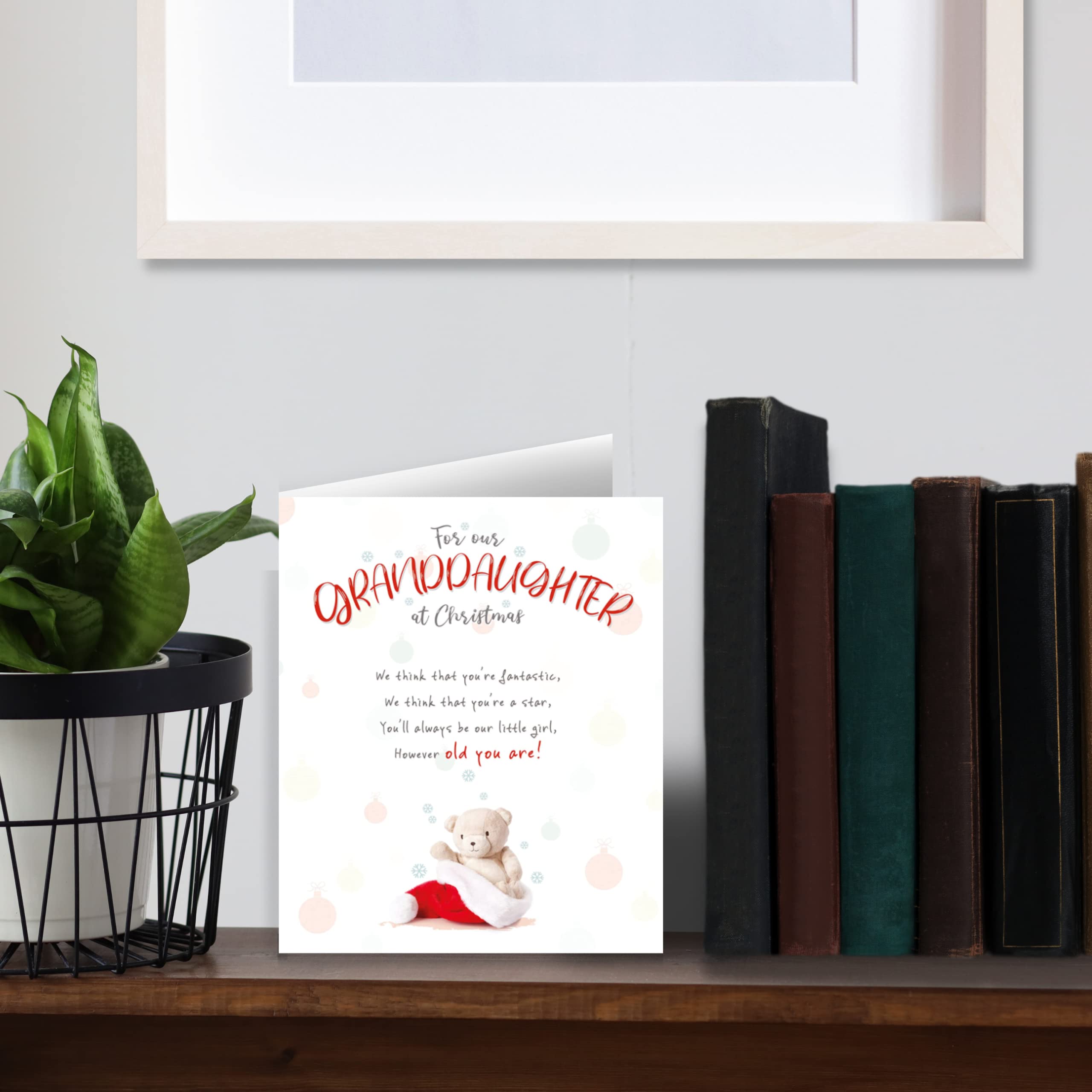 Heartfelt Granddaughter Christmas Card - Elegant Holiday Greeting Card for Granddaughters - Perfect for Family Christmas Wishes & Holiday Gifts - Use for Christmas Tree Decor, Stocking Stuffers or Sentimental Keepsakes