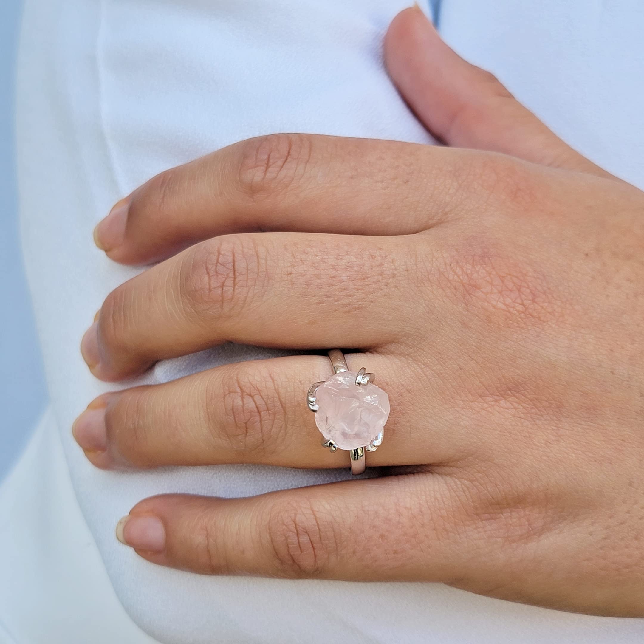 Natural Raw Rose Quartz Adjustable Ring - 925 Sterling Silver with White Gold Plating, Healing Crystal Jewelry for Women - Perfect Birthday, Anniversary & Valentine's Day Gift for Her - Elegant Boho Style Jewelry for Meditation, Energy Healing & Spiritual Wellness