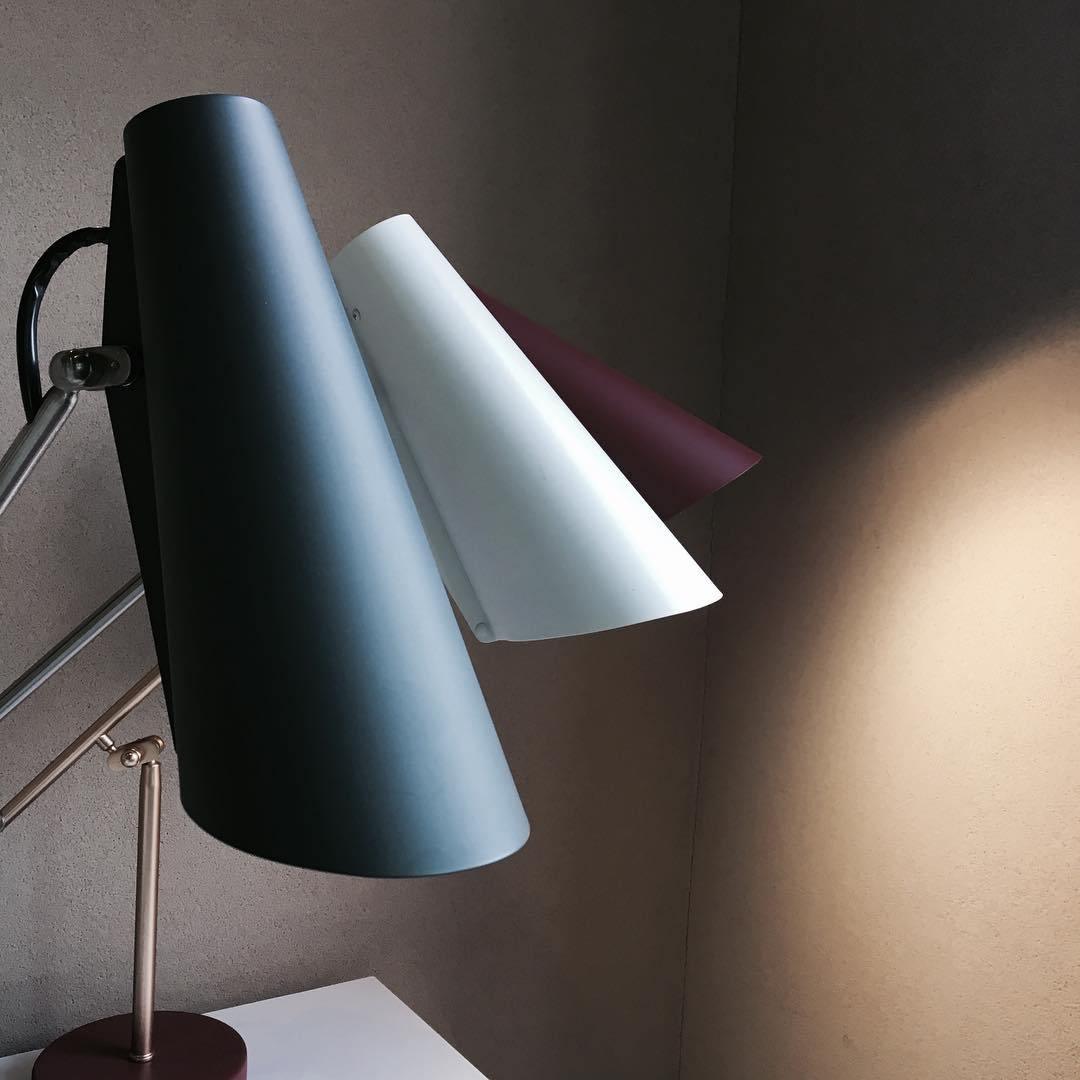 Stylish Birdy Table Lamp - Modern Decorative Lighting for Bedroom, Living Room & Office - Perfect for Reading & Ambiance