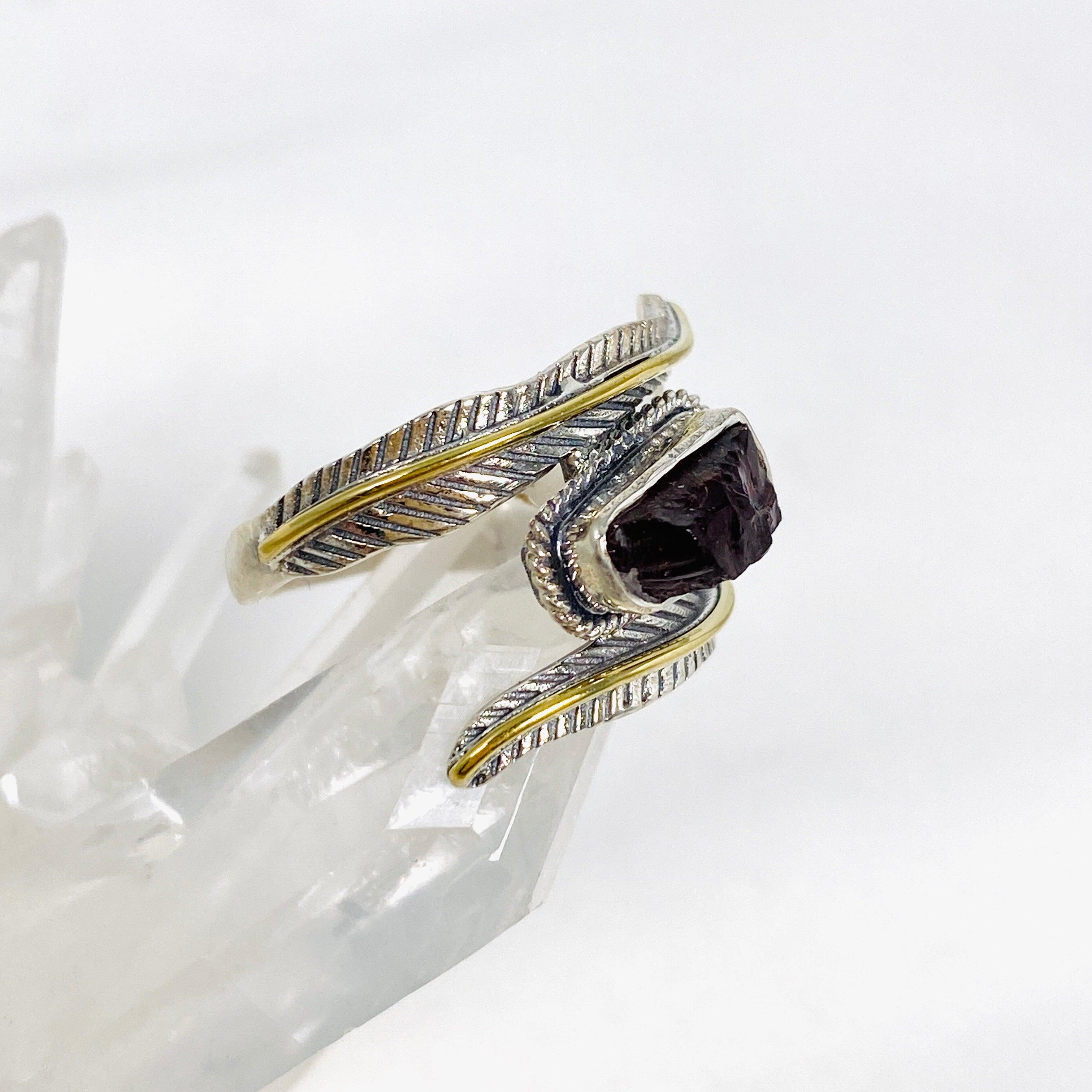 Garnet Leaf Setting Raw Sterling Silver Ring R4224 for Women - Elegant Bohemian Jewelry for Everyday Wear & Special Occasions