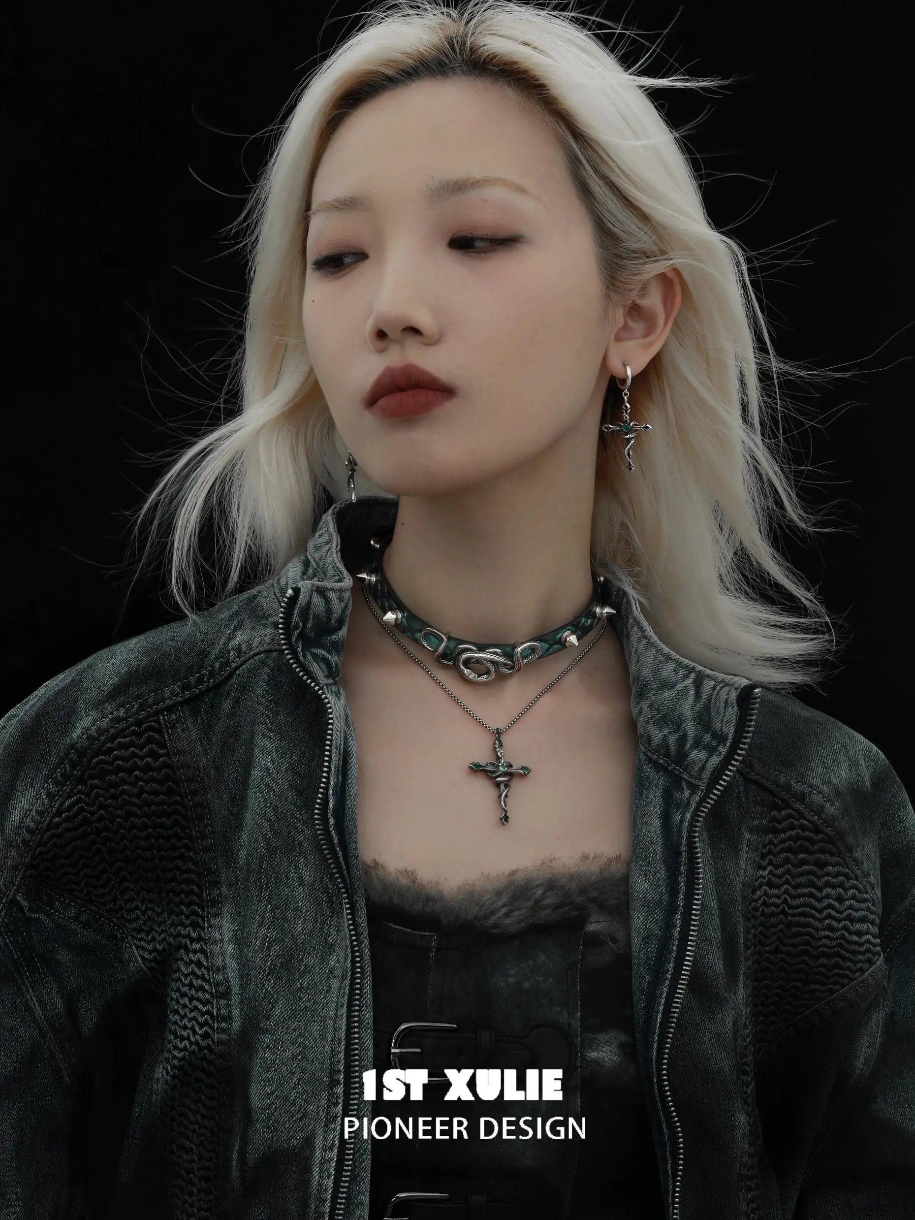 18k Gold Plated Snake Bite Choker Necklace with Leather Rivets - Gothic Punk Jewelry for Women, Perfect for Concerts, Halloween & Alternative Fashion