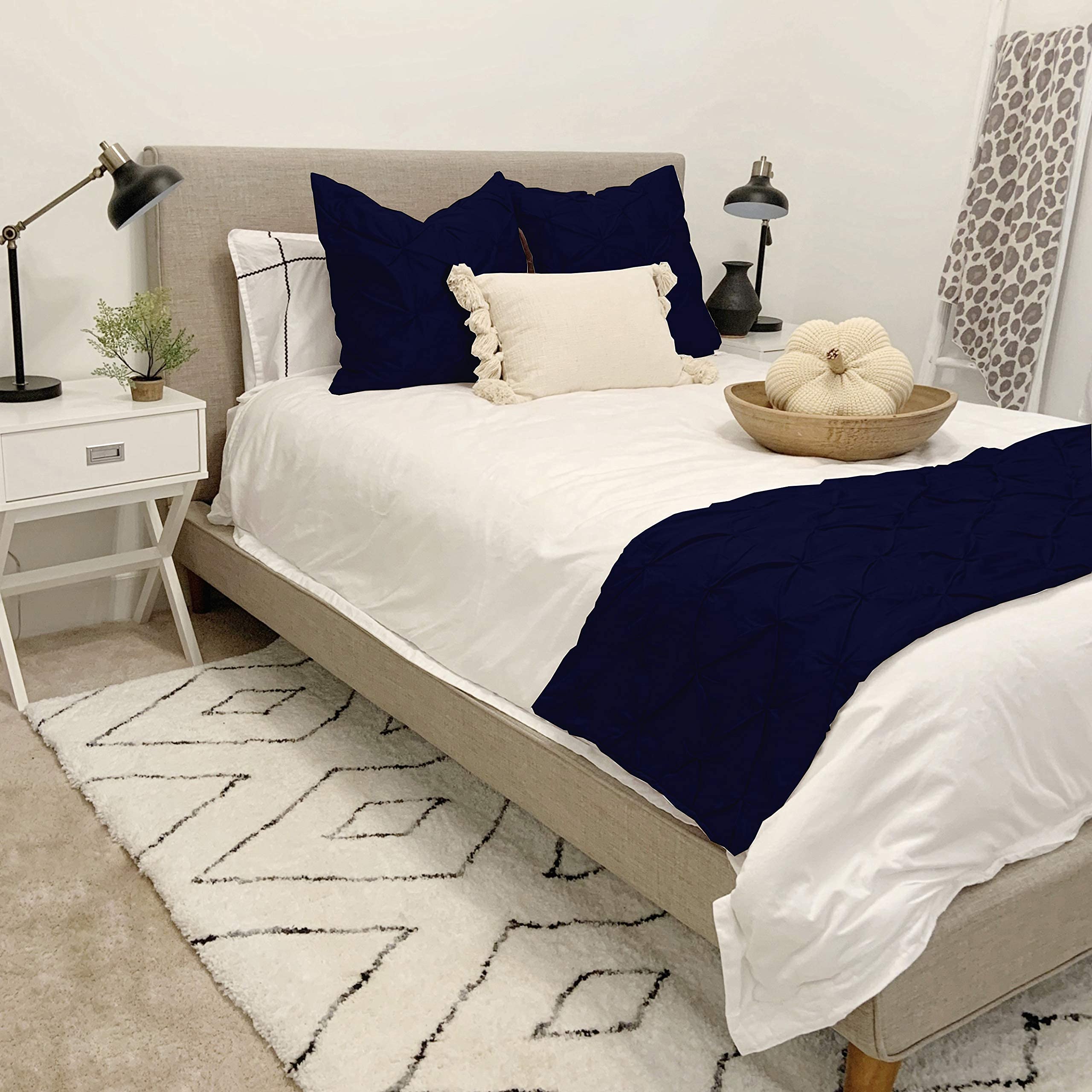 Premium 100% Cotton 800 Thread Count KBC Linen Bed Runner Set - 5 Piece Pinch Pleated Bed Scarf with 1 Runner & 4 Pillow Shams - California King Size Navy Blue - Luxury Bedroom Decor for Master Suite & Guest Room