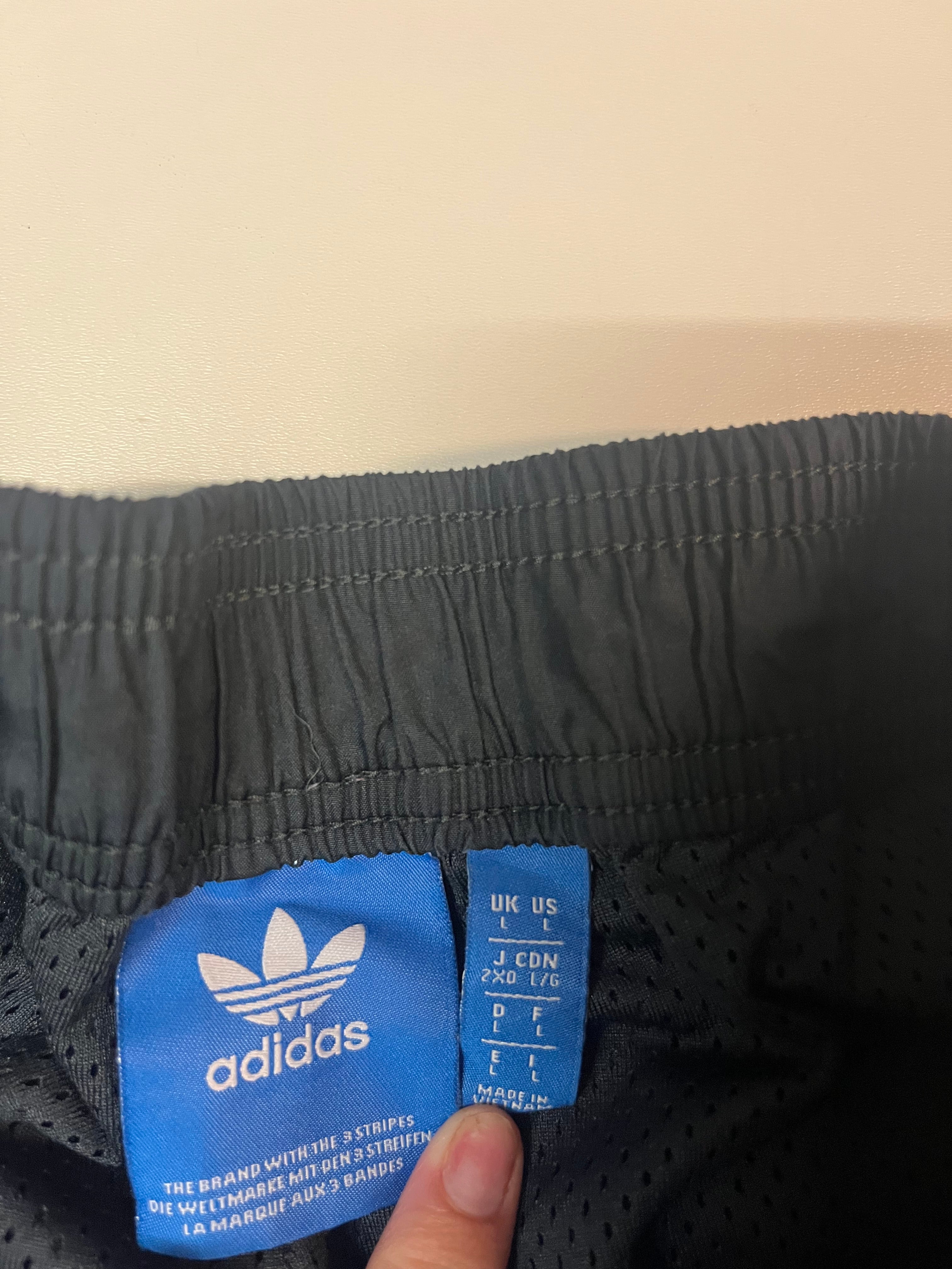 Vintage Adidas Track Pants Men's Loose Fit Retro Joggers S-1420 - Perfect for Casual Wear, Gym, and Street Style Outfits