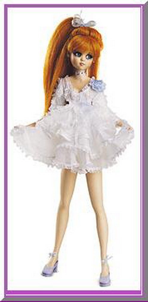 Nicole from Norway Signature Series Doll for Girls - Collectible Fashion Doll with Authentic Norwegian Outfit - Perfect for Playtime, Gift Giving & Doll Collectors