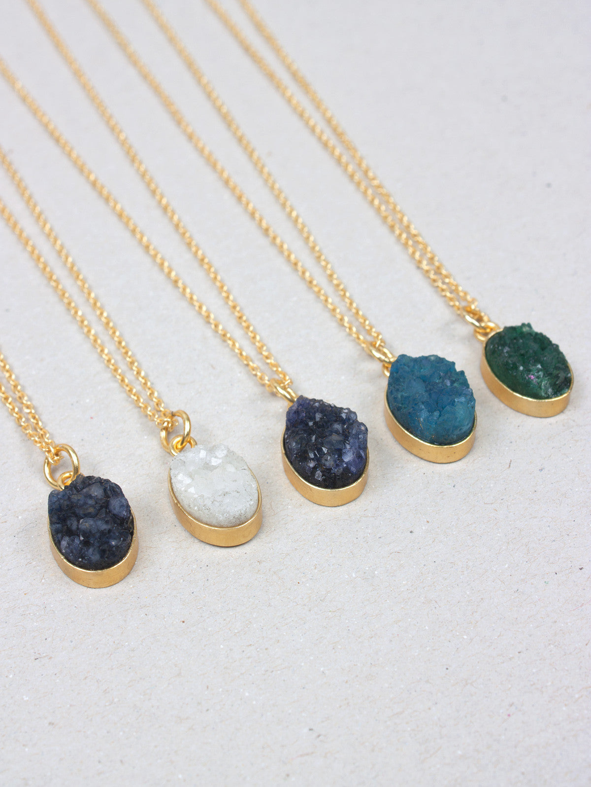 Elegant Oval Druzy Necklace for Women - Natural Stone Crystal Pendant Jewelry - Perfect for Weddings, Parties & Everyday Wear
