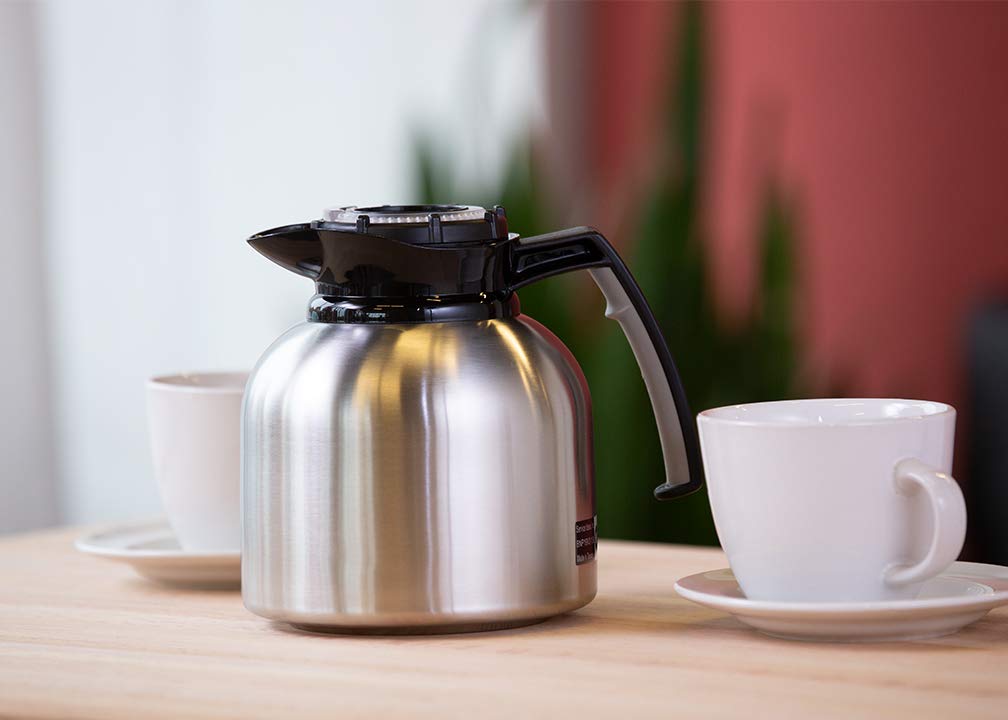 Service Ideas BNP19V4 Brew N' Pour 1.9L Glass Carafe with Built-in Timer - Perfect for Coffee, Tea & Iced Beverage Serving at Home or Office