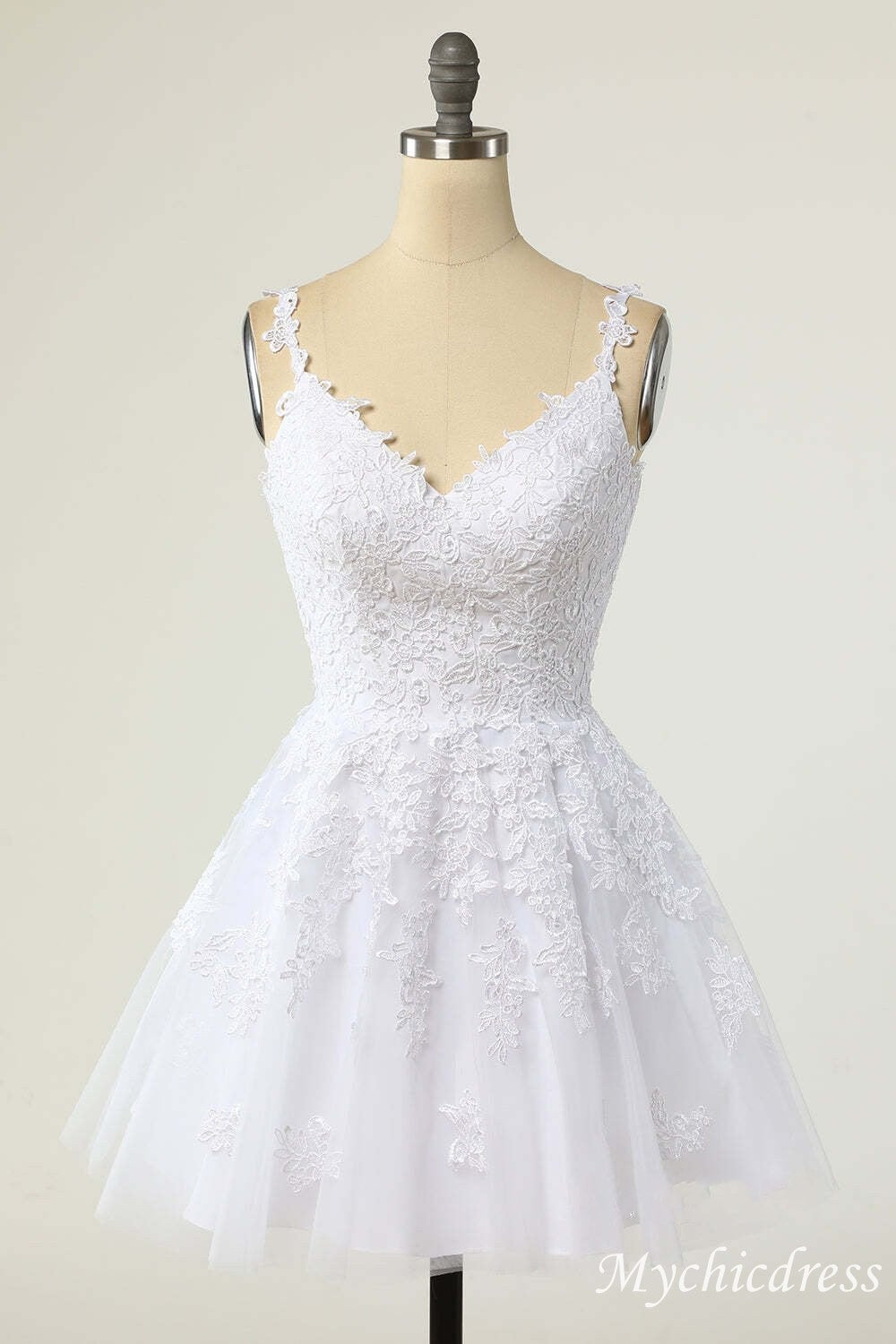 2025 Graduation A-Line White Short Lace Homecoming Dress - Elegant Prom Dress for Graduation Ceremony & Party