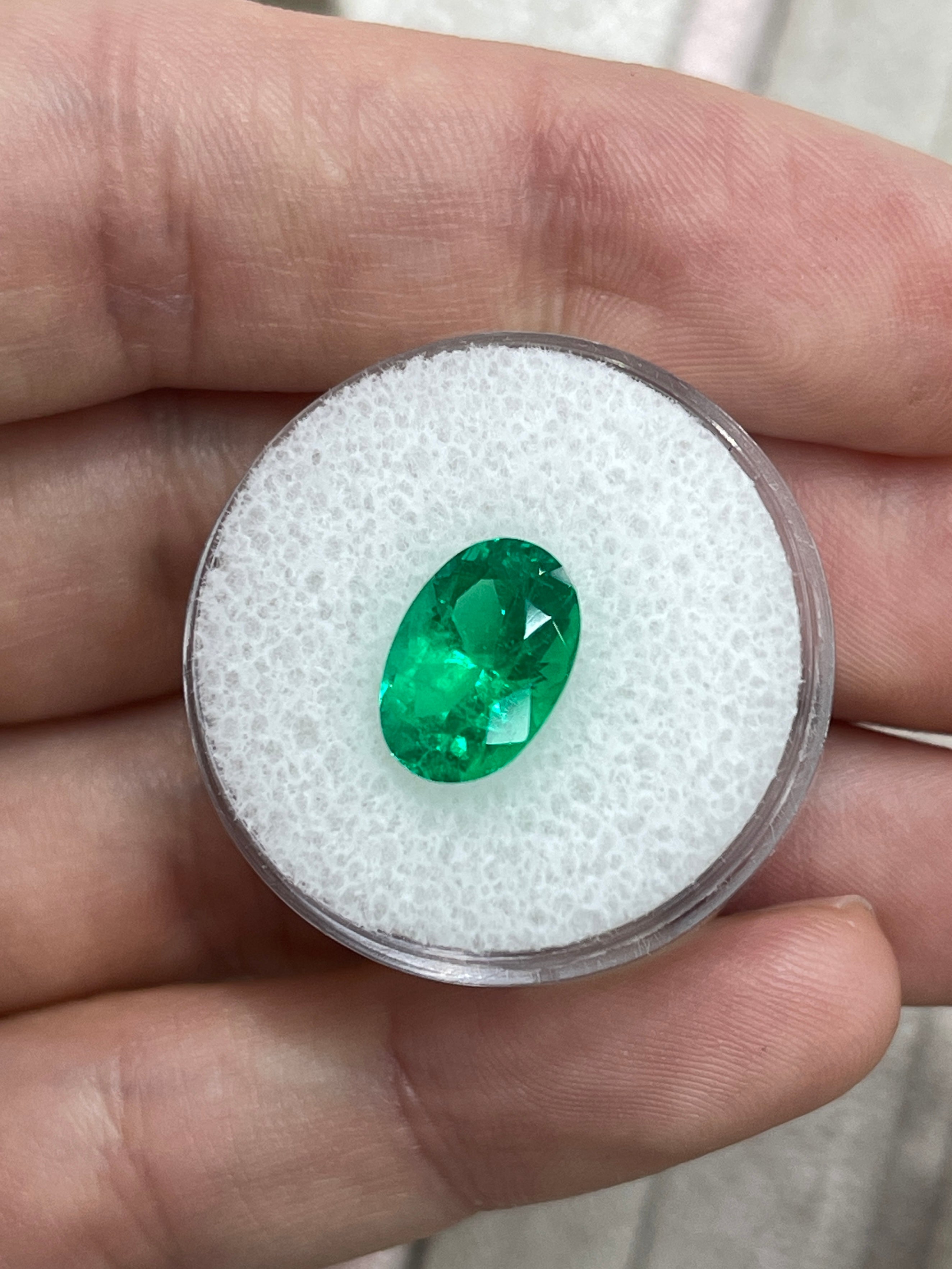 3.24 Carat AAA+ Vivid Yellowish Green Oval Colombian Emerald - 11.4x8mm Natural Loose Gemstone for Jewelry Making, Engagement Rings & Luxury Gifts