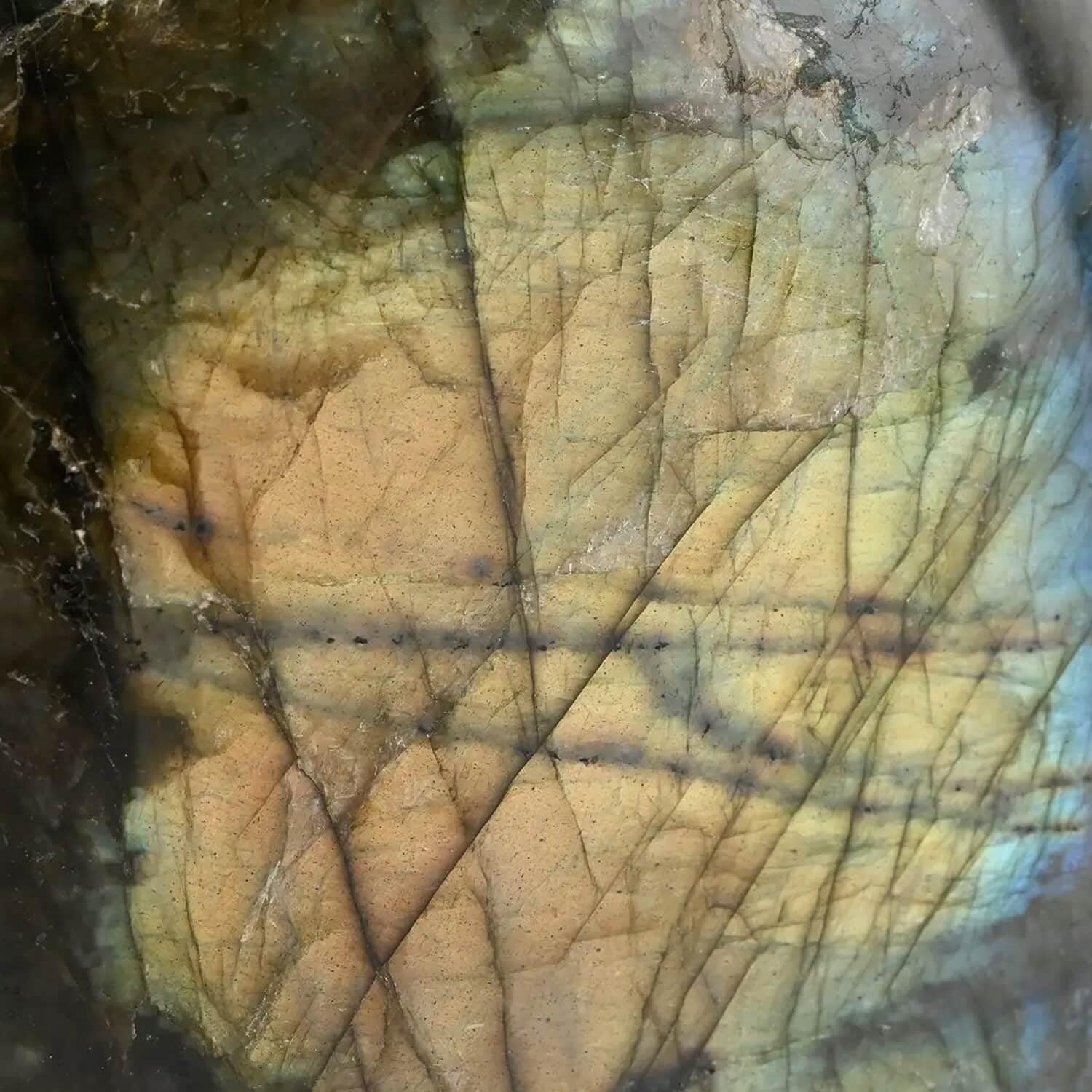 Labradorite Free Form Figurine - 2780 Ct Natural Stone Home Decor, Tabletop & Living Room Decoration, Unique Gift Idea for Housewarming & Spiritual Healing