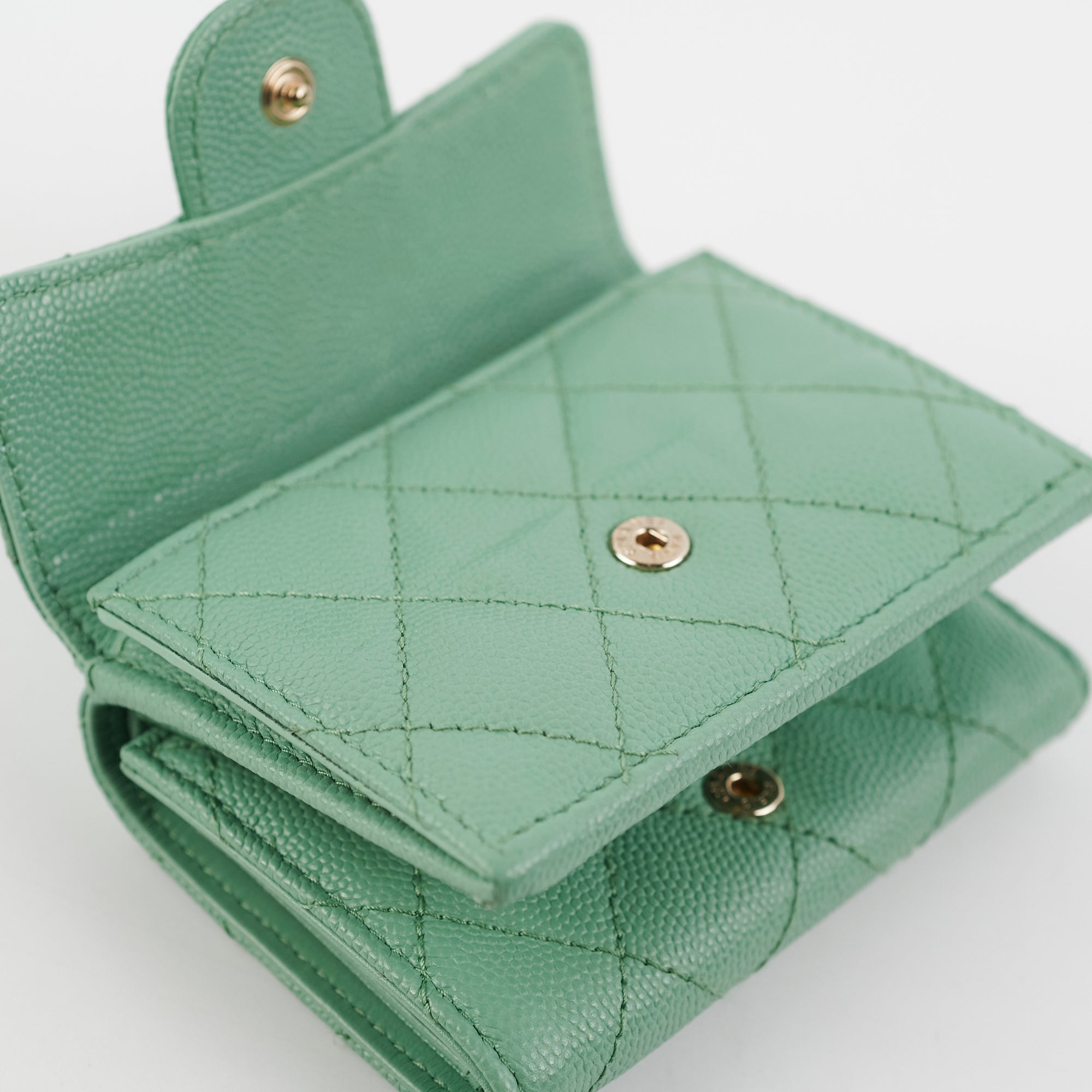 Chanel Caviar Leather Compact Wallet in Green - RFID Microchipped for Secure Payments | Perfect for Everyday Use & Luxury Fashion Accessories