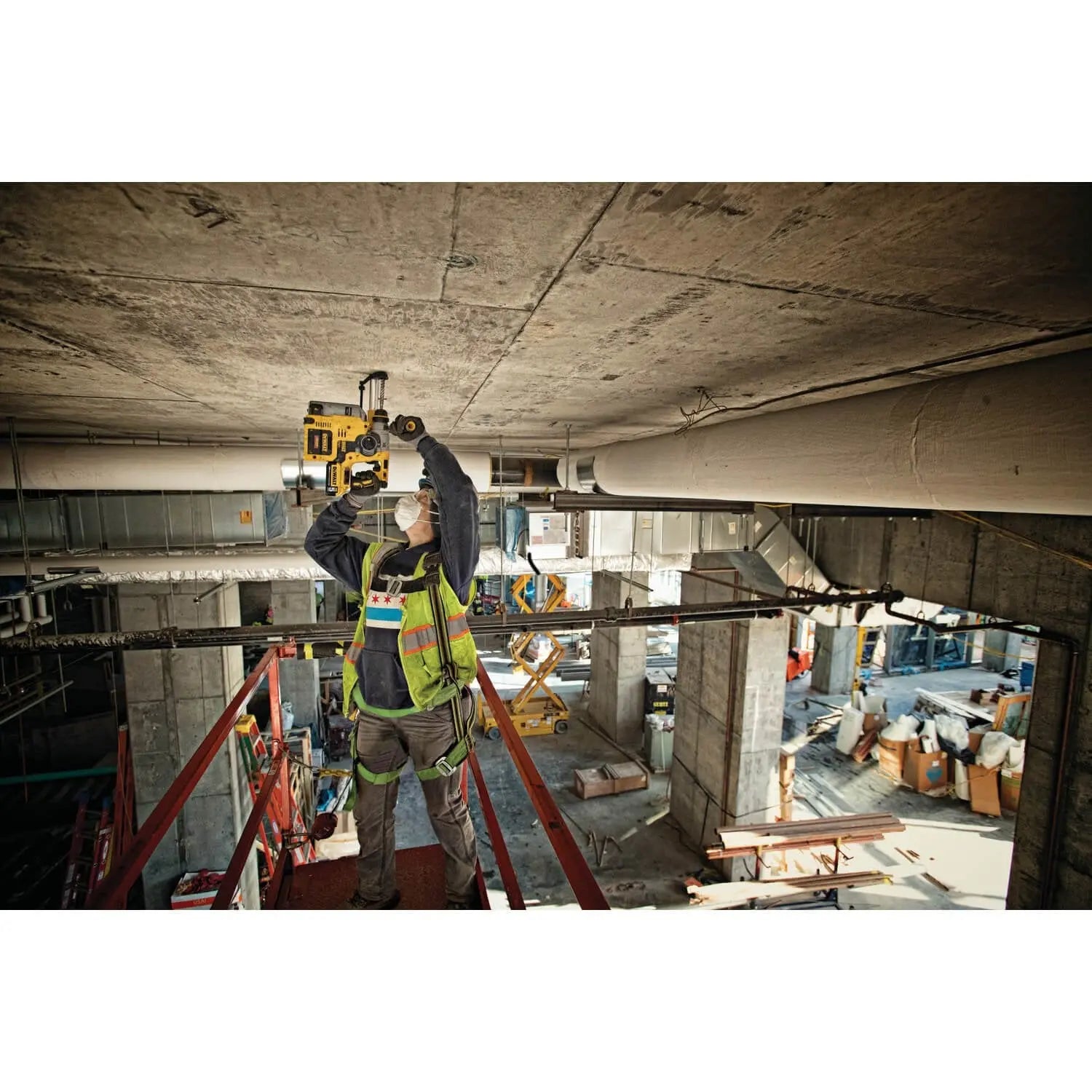 DEWALT DCH273P2 20V Max Brushless SDS Rotary Hammer Kit with 5Ah Battery - Powerful Cordless Hammer Drill for Concrete, Masonry & Demolition Work - Perfect for Construction, Renovation & DIY Projects