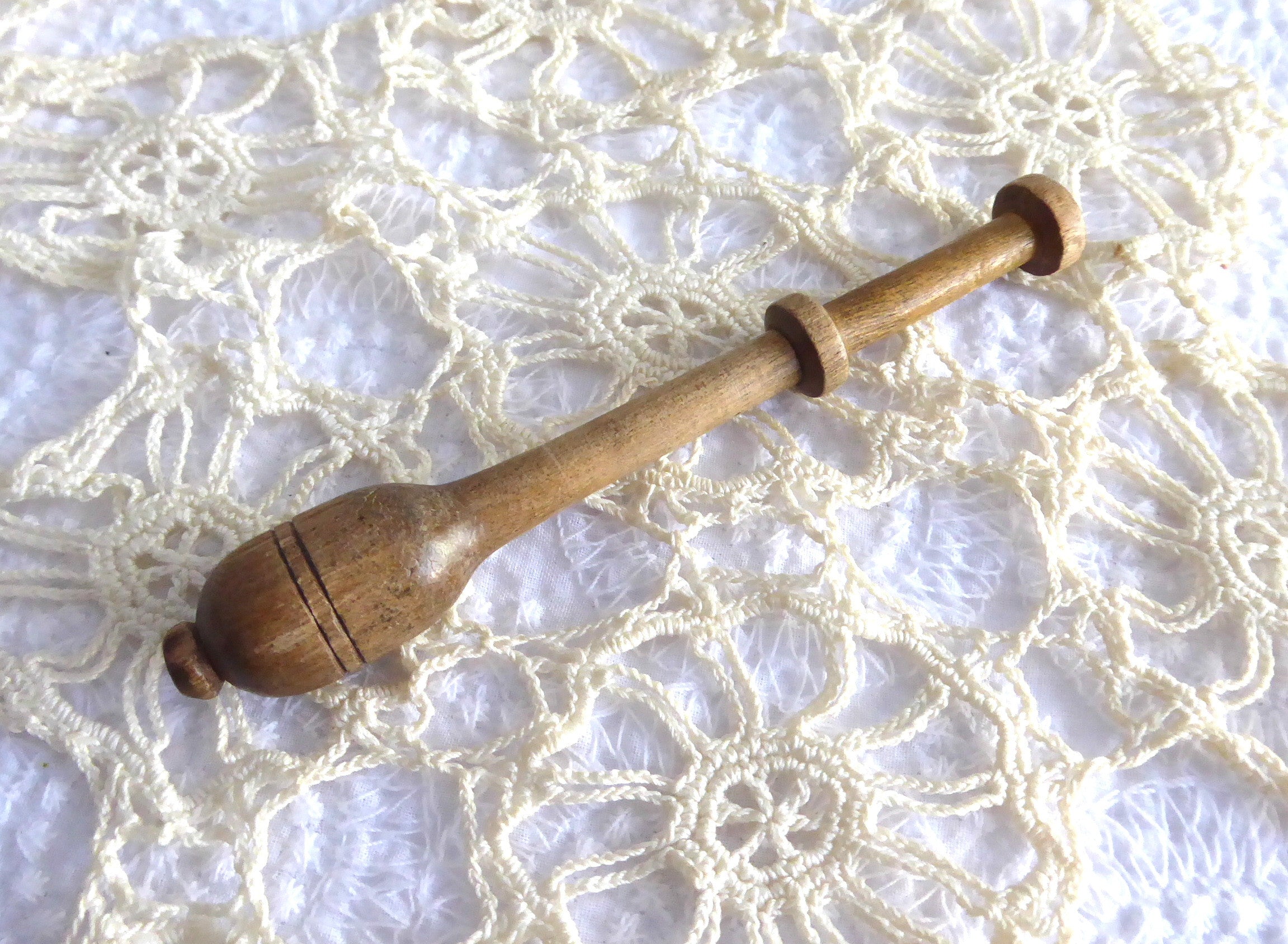 Vintage Edwardian Lace Bobbin - Handcrafted 1900s Fruit Wood Pillow Lace for Historical Costumes & Home Decor | Antique Textile Collectible for Victorian Era Reenactments