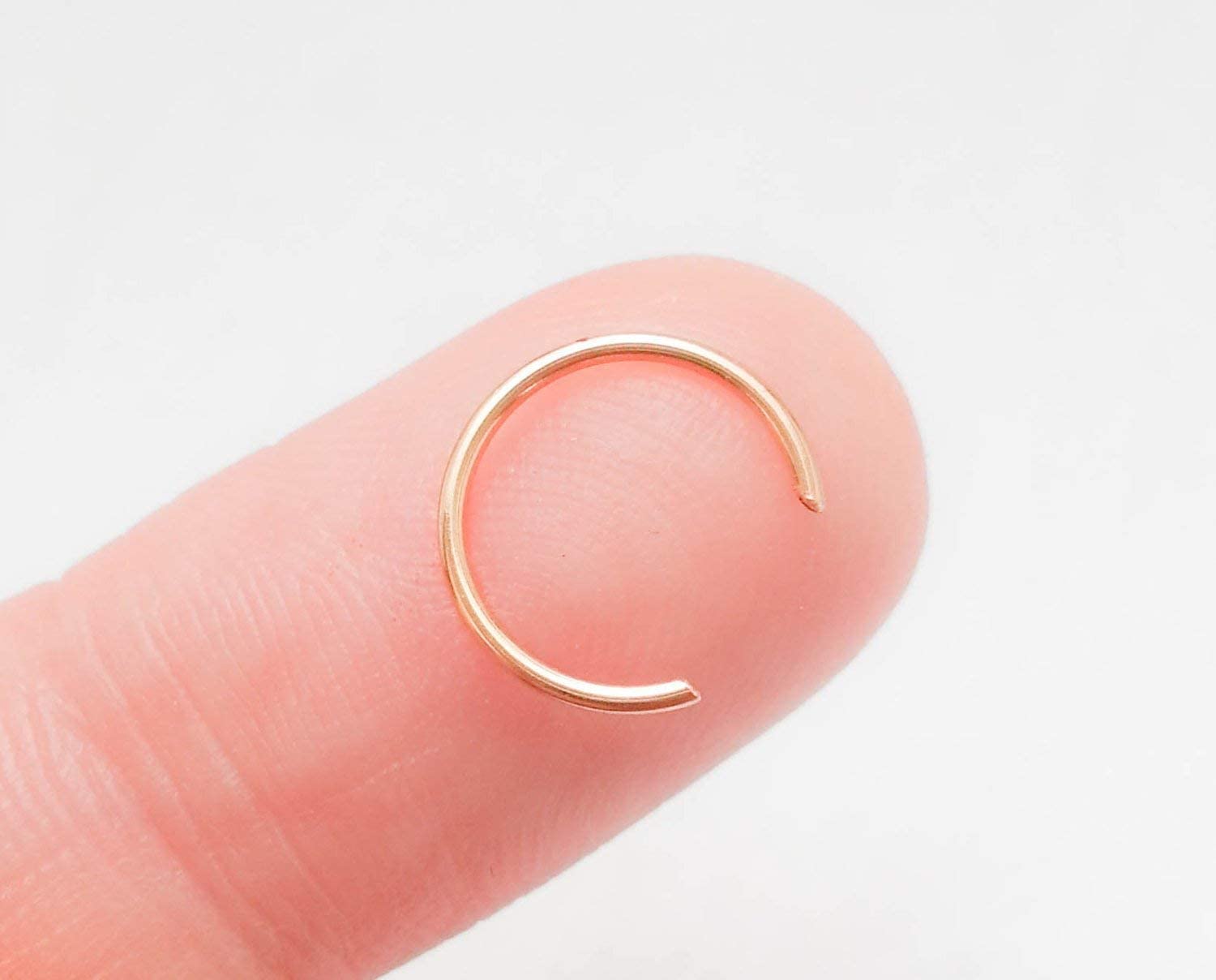 18g Gold Septum Retainer Ring - Horseshoe Nose Piercing for Comfort