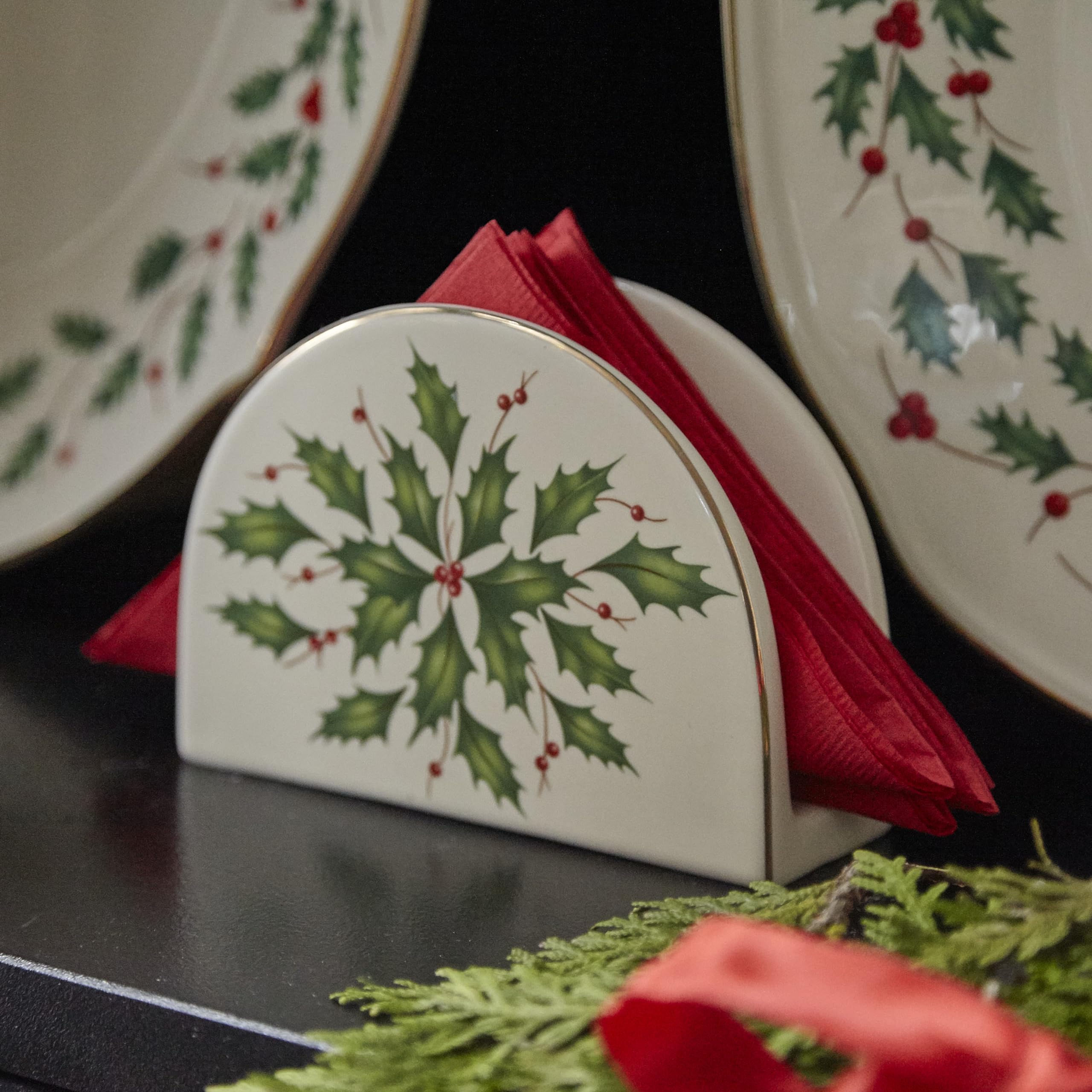 Lenox 870004 Holiday Napkin Holder - Festive Christmas Table Decor for Holiday Entertaining & Dinner Parties - Perfect for Thanksgiving, Christmas & New Year Celebrations