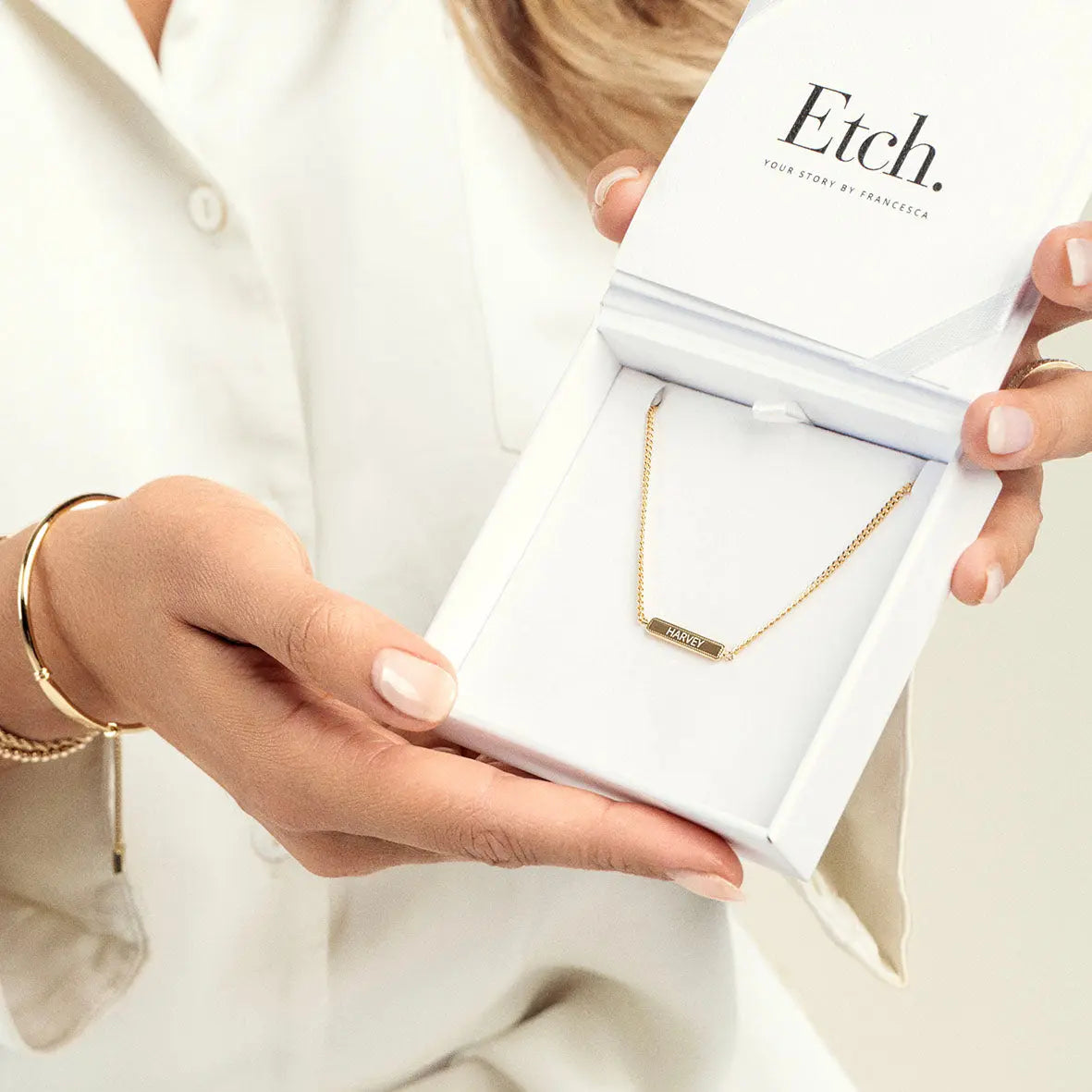 Personalized Etch Name Necklace - Custom Engraved Jewelry for Women - Perfect Gift for Birthday, Anniversary & Valentine's Day - Elegant Everyday Wear & Special Occasions