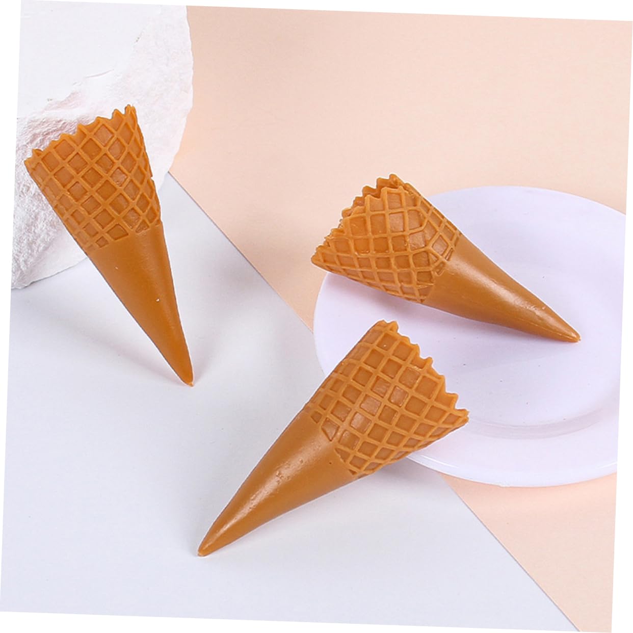 15pcs Miniature Fake Ice Cream Cones for Jewelry Making, DIY Crafts, Dollhouse Decor - Perfect for Party Favors, Photography Props & Kids Play