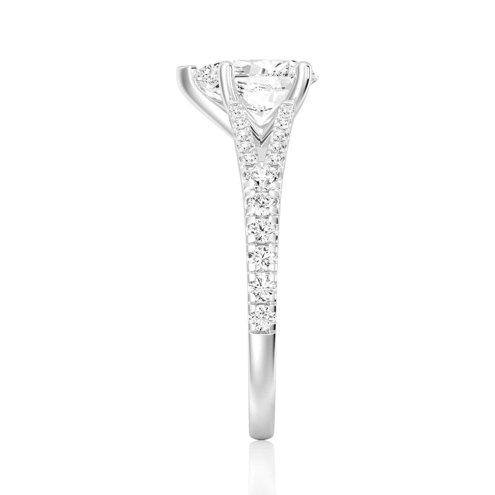 Exquisite Pear Shaped Split Shank Moissanite Engagement Ring Set with Matching Wedding Band - Perfect for Proposals, Anniversaries & Bridal Jewelry