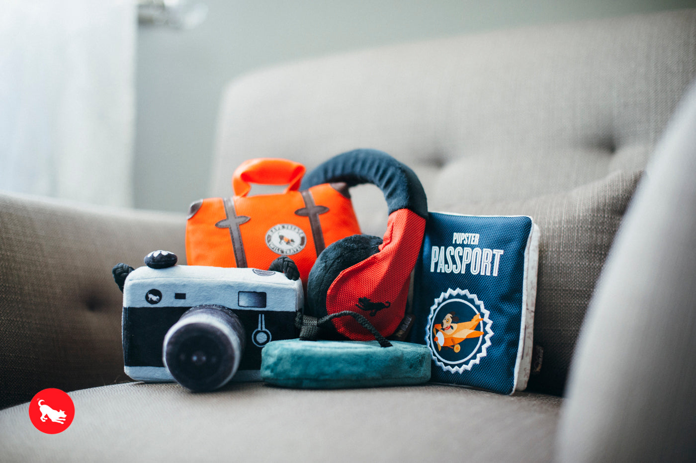 El Pasaporte Dog Plush Toy - Globetrotter Travel Companion for Dogs | Soft & Durable Chew Toy | Perfect for Travel, Playtime & Cuddling | Pet P.L.A.Y.