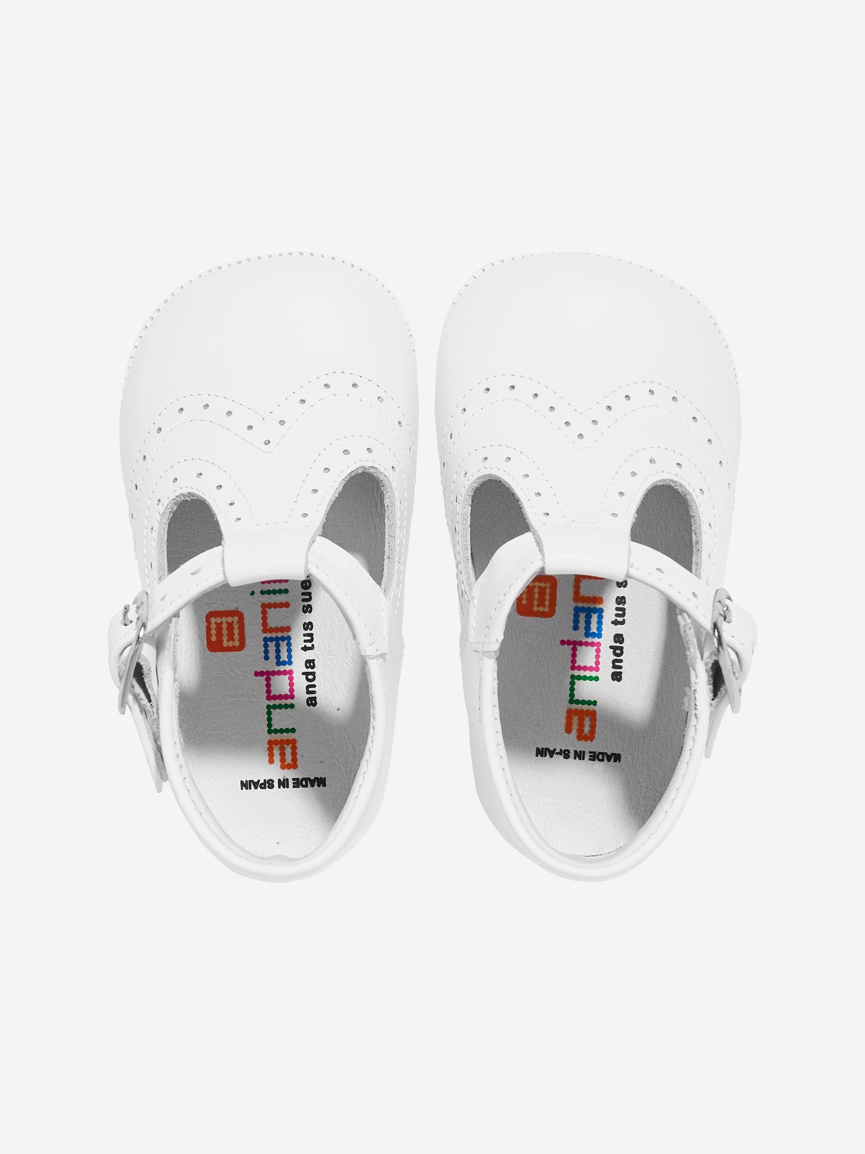 Best Baby Pre Walker Shoes in White - Soft & Comfortable First Walking Shoes for Infants - Perfect for Indoor Play & Early Steps