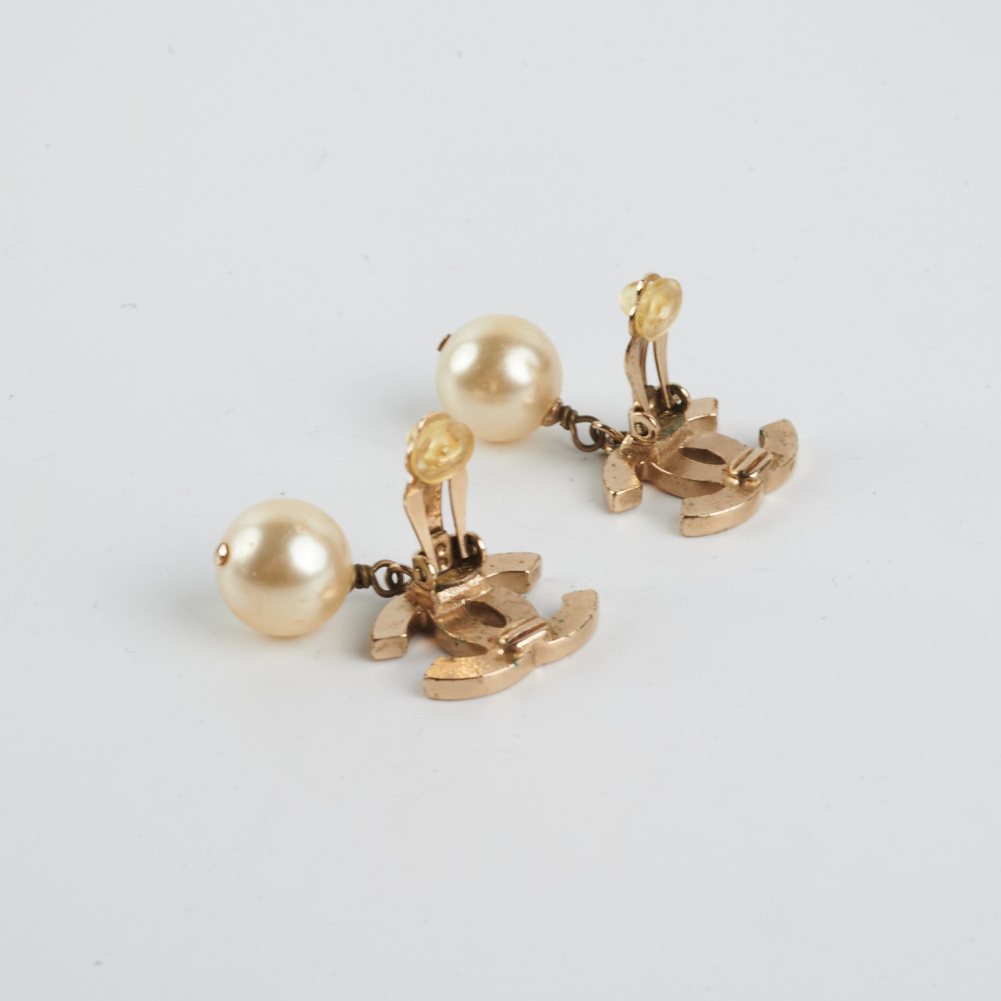 Chanel CC Logo Pearl Drop Earrings - Fashion Costume Jewelry for Women | Elegant Party & Evening Wear Accessories