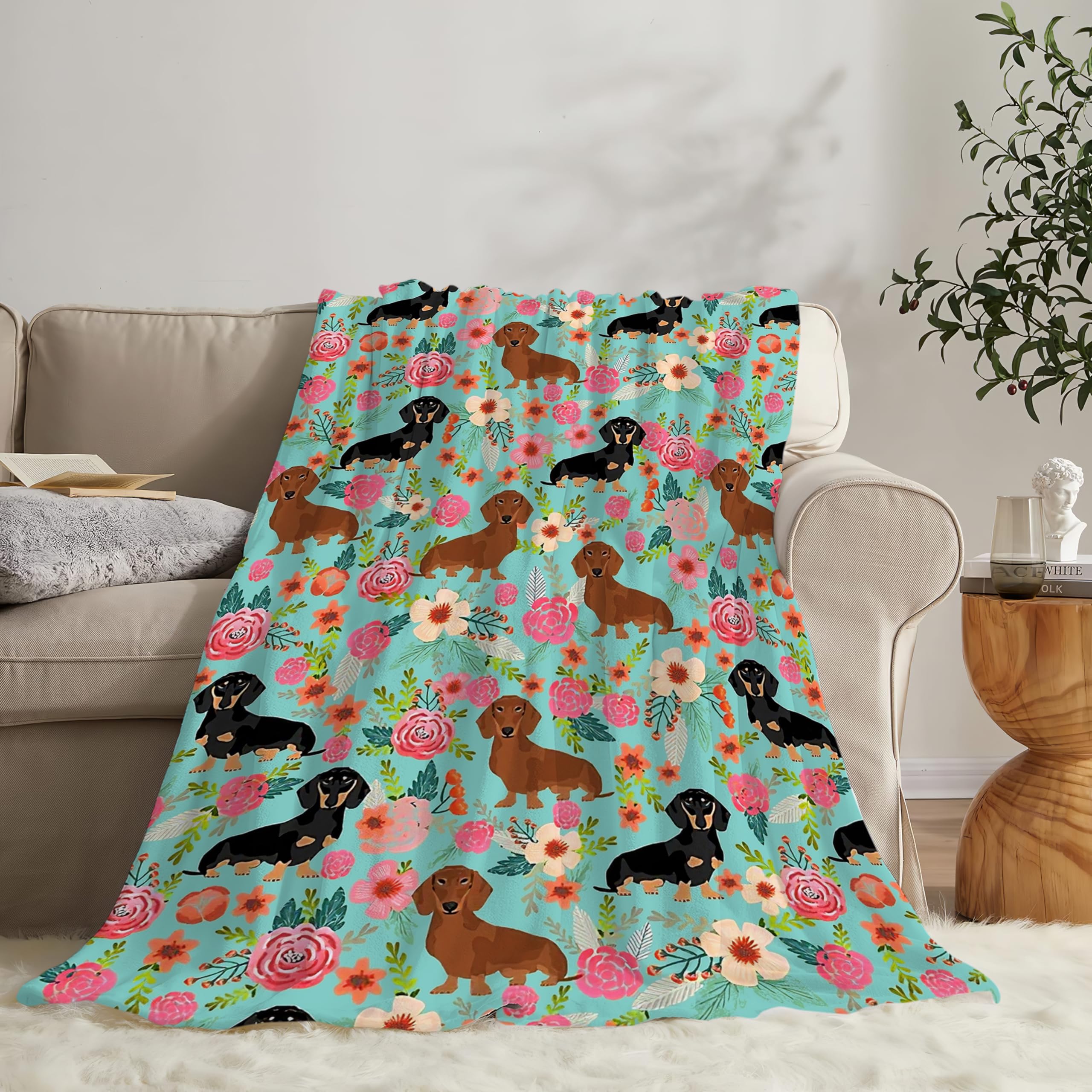 Cute Dachshund Blanket - Soft Plush Fleece Throw for Sofa & Bed - 40