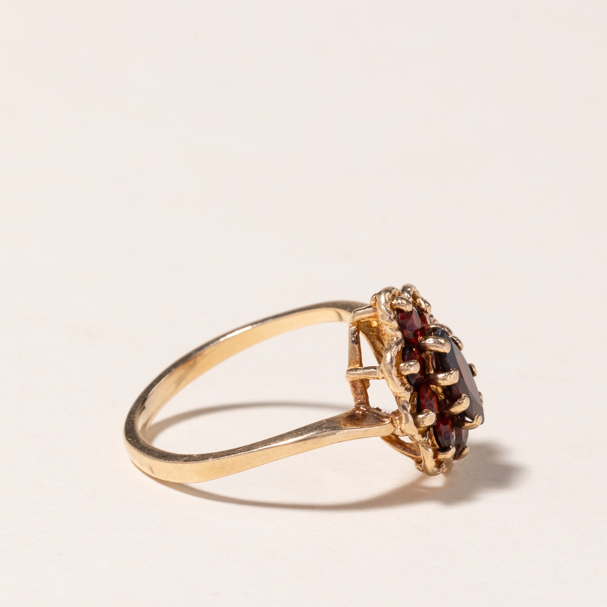 10K Yellow Gold Garnet Ring for Women - 1.42ctw Genuine Garnet Stone - Size 6 - Perfect for Valentine's Day, Anniversary & Birthday Gifts - Elegant Jewelry for Everyday Wear & Special Occasions