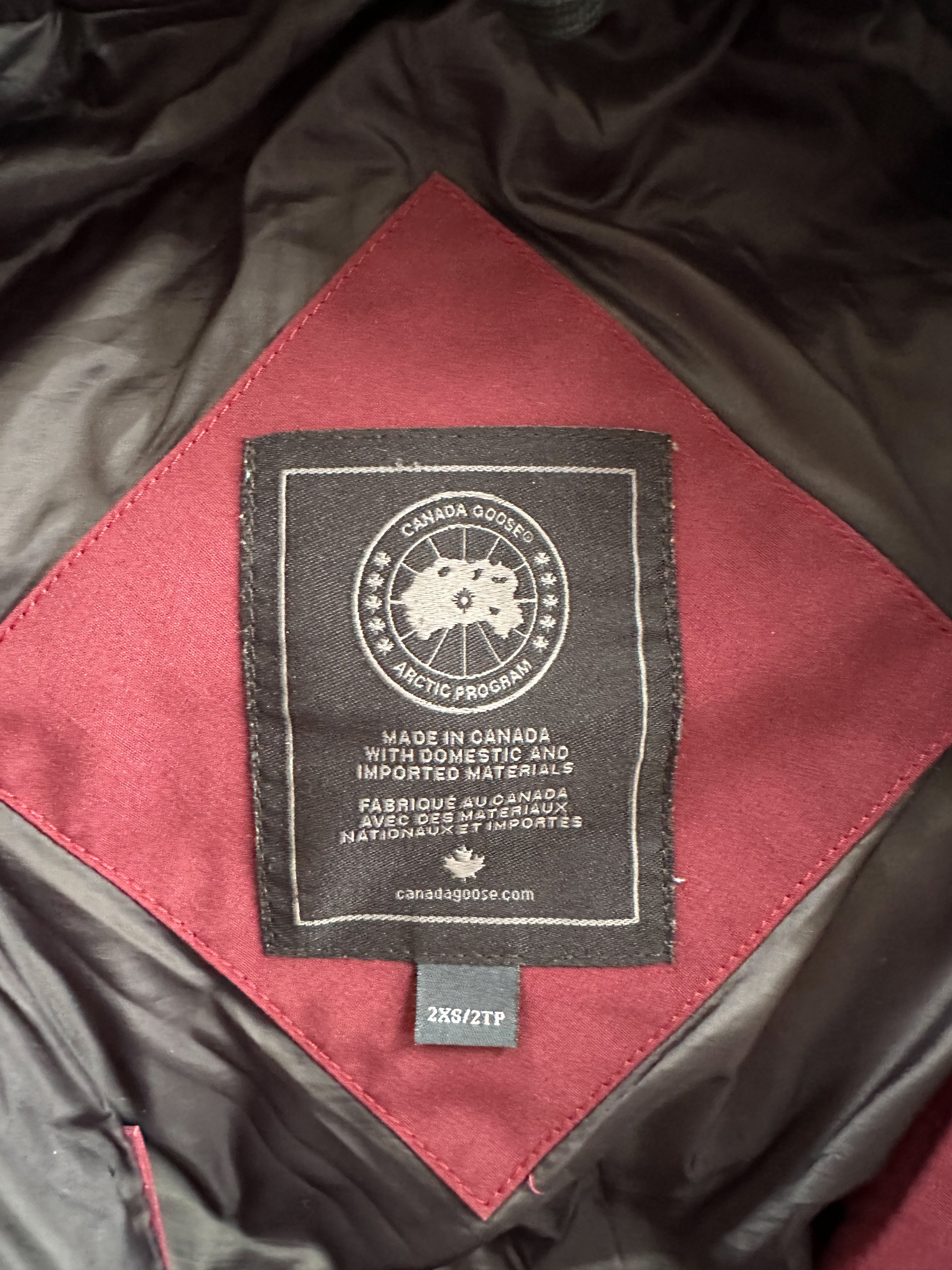 Canada Goose Bordeaux Shelburne Black Label Women's Parka - Premium Winter Coat for Extreme Cold Weather, Waterproof & Windproof, Fashionable Outerwear for Snowy Days, Skiing & Urban Commuting