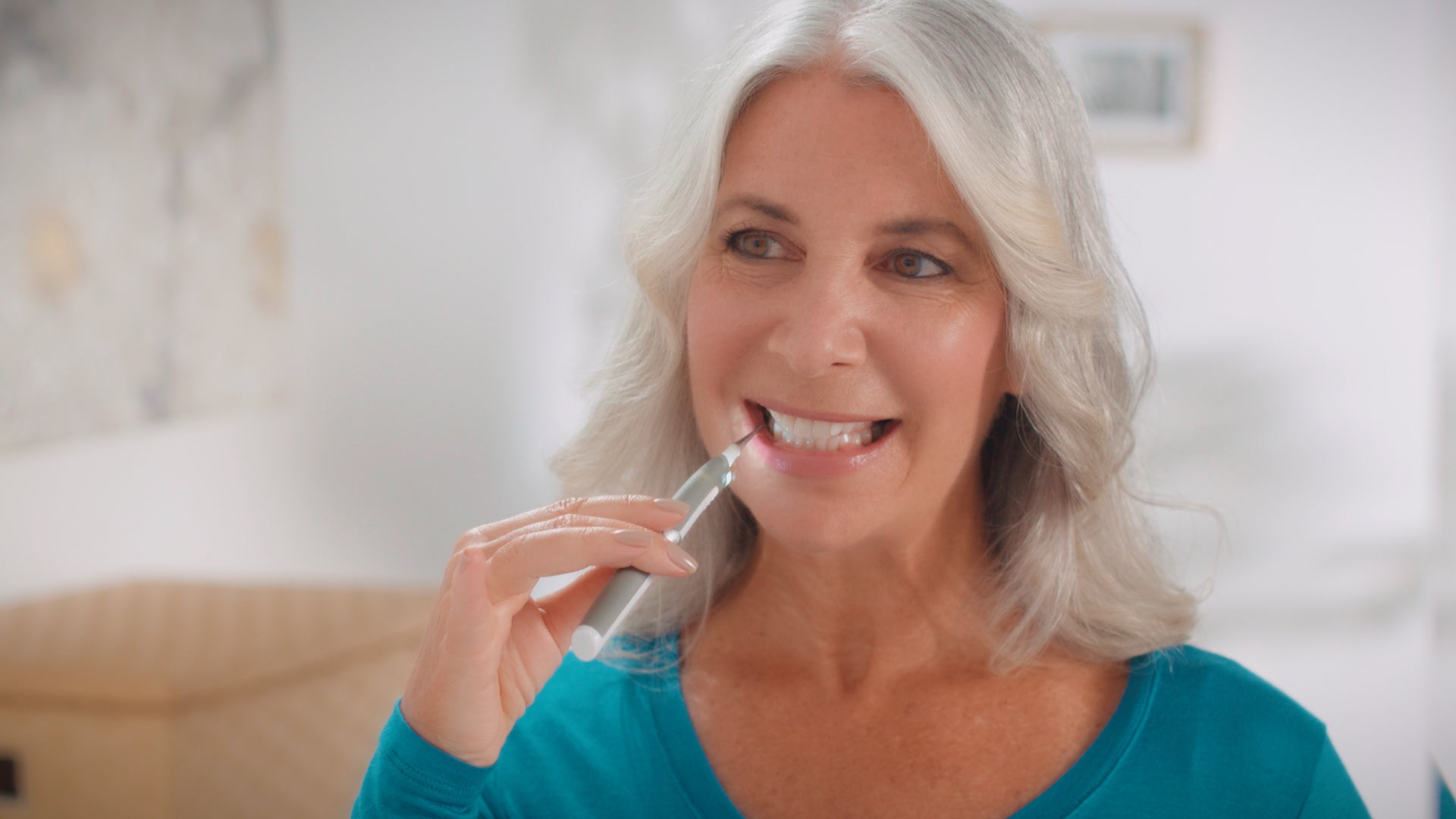 Sonic Pic - Professional Electric Toothbrush with 6 Brush Heads, Waterproof & Rechargeable for Deep Cleaning - Perfect for Travel, Home & Office Use
