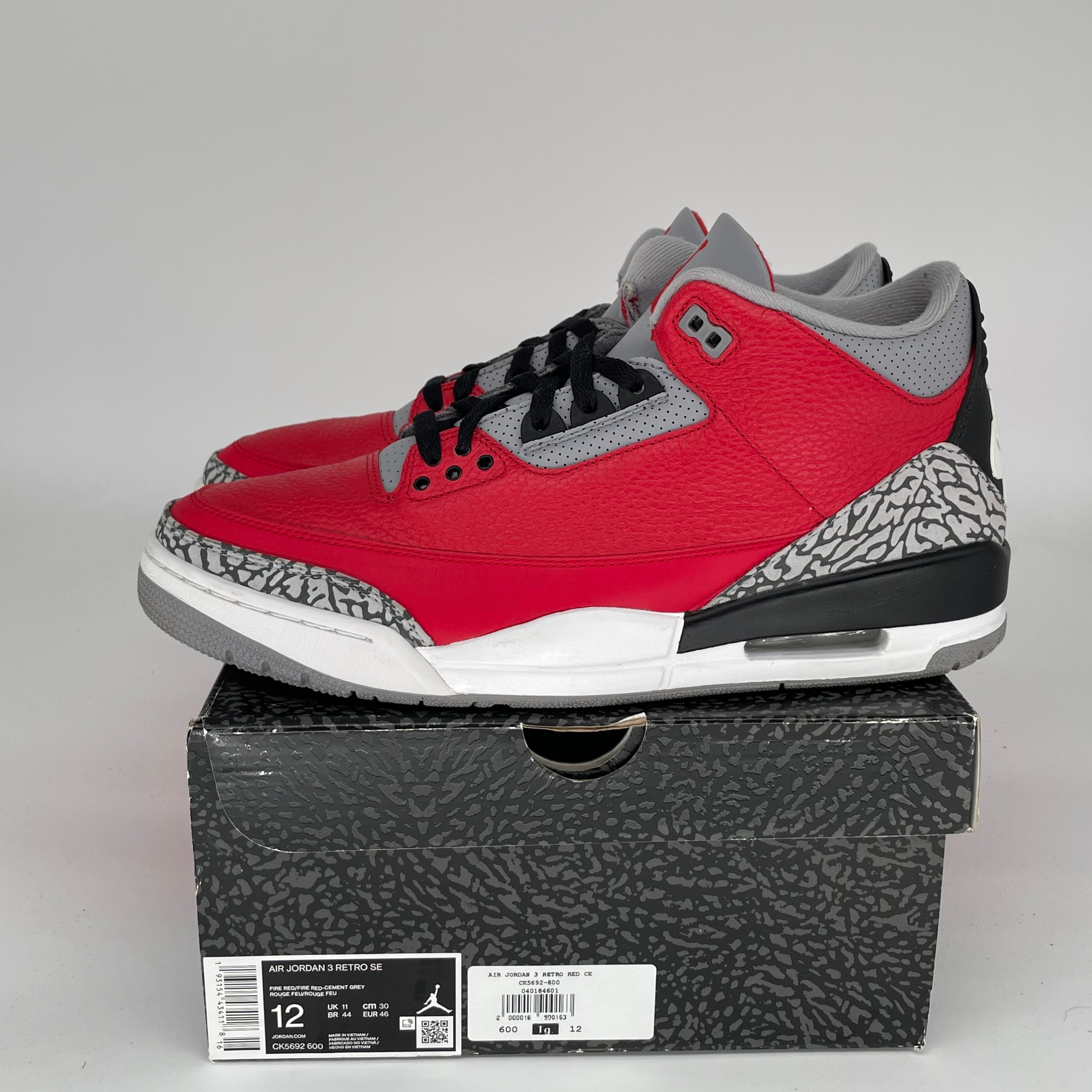 Original Air Jordan 3 Retro 'Unite' Basketball Shoes - Men's Size 12 (CK5692-600) - Perfect for Streetwear & Sneaker Collectors