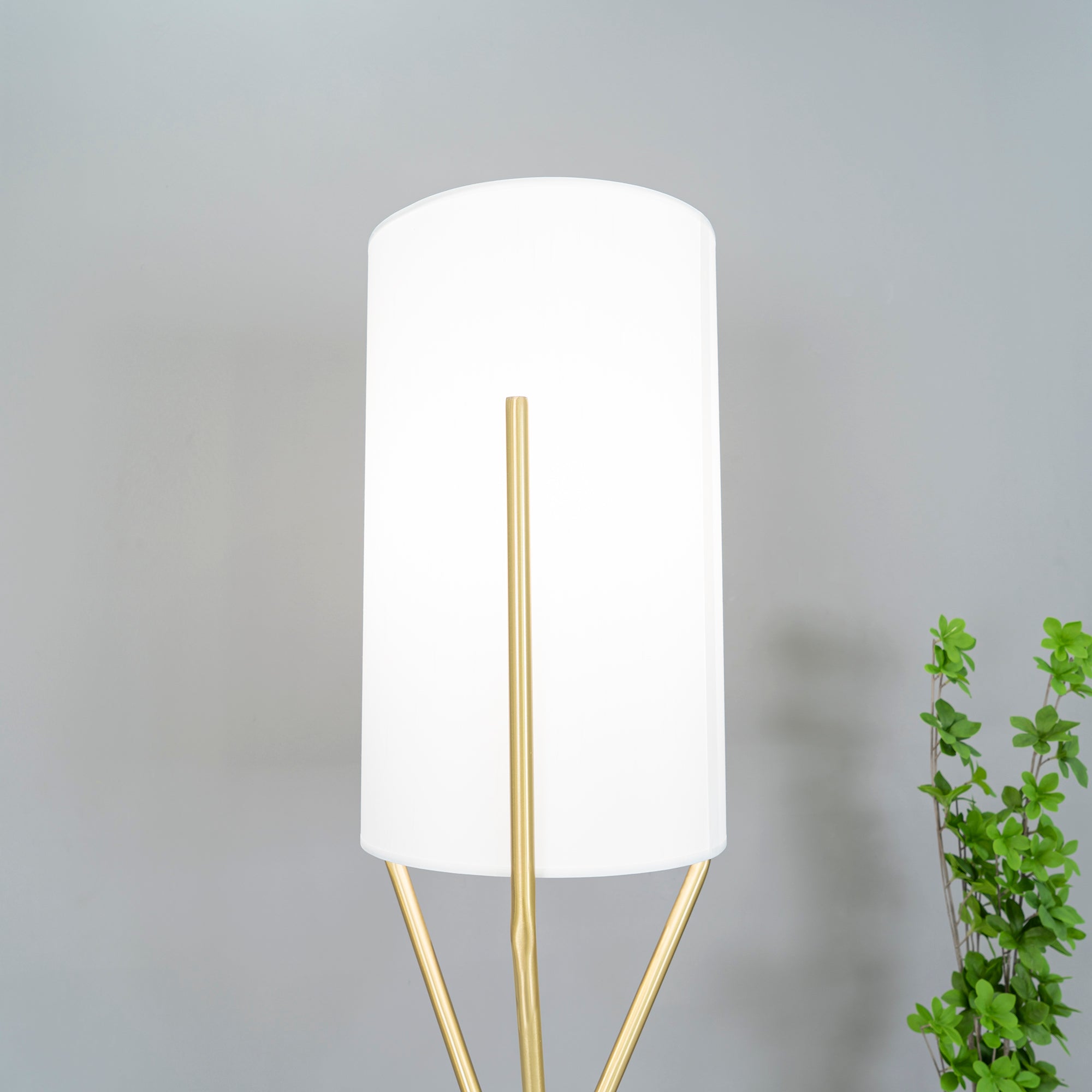 Modern Arborescence Floor Lamp - Adjustable Height LED Standing Light for Living Room, Bedroom & Office - Energy Efficient Home Decor Lighting for Reading & Relaxation