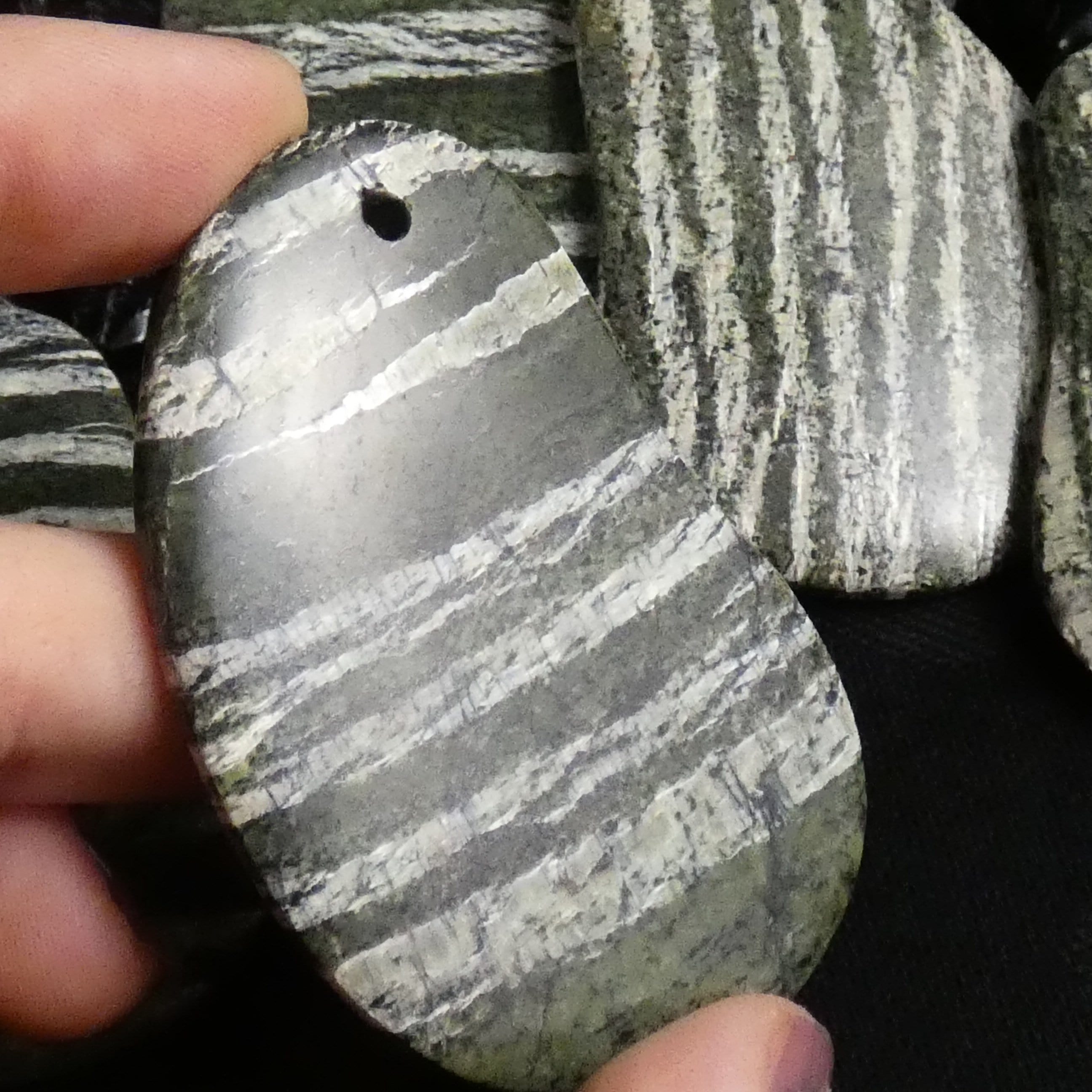 Natural Chrysotile Serpentine Pendant Necklace - Handmade Gemstone Jewelry for Women - Perfect for Boho Style, Spiritual Healing & Everyday Wear