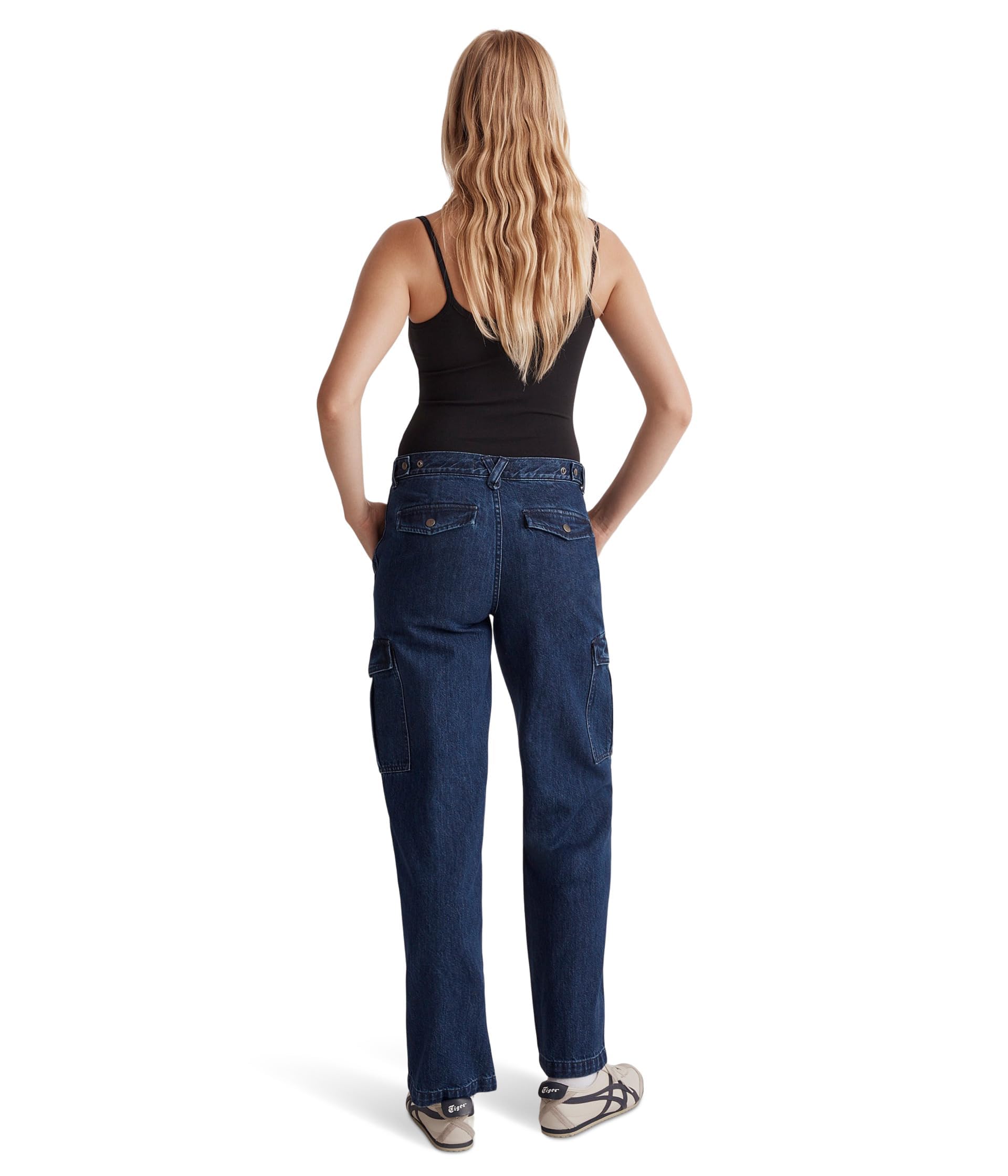 Madewell Low-Slung Straight Cargo Jeans for Women - Martindale Wash Denim Pants | Casual Streetwear, Weekend Outfits & Everyday Wear