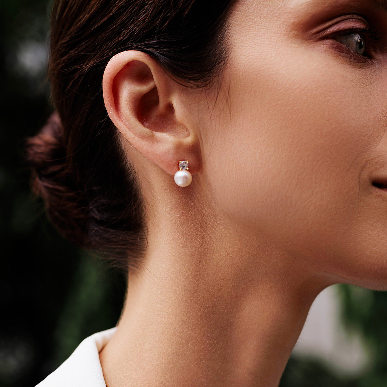 18K Gold Diamond Hanadama Akoya Pearl Earrings - AAA Quality Japanese Cultured Pearls - Perfect for Weddings, Anniversaries & Special Occasions