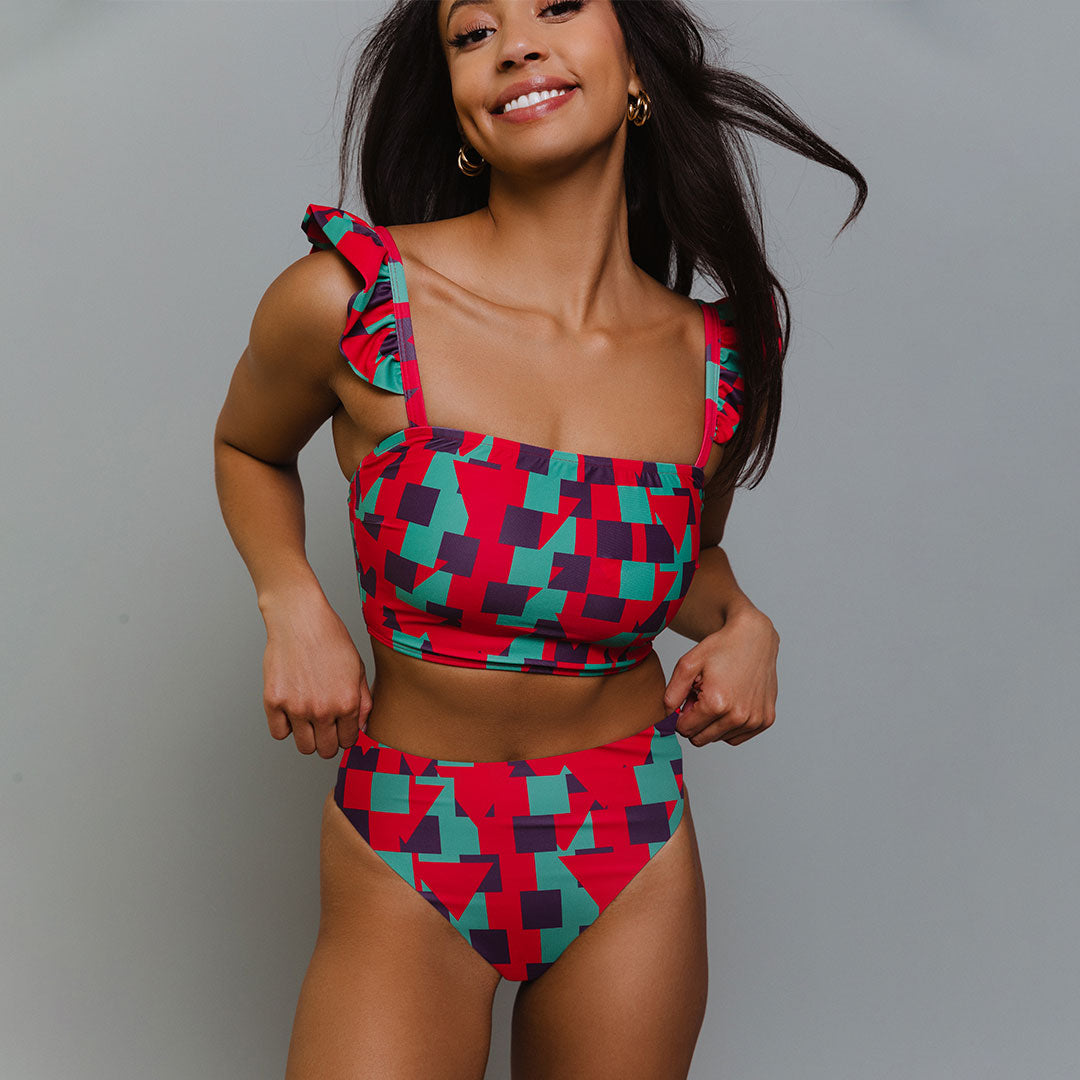 Geo Pink Bella Crop Top for Women - Trendy Summer Fashion Tops for Casual Outings & Beach Vacations