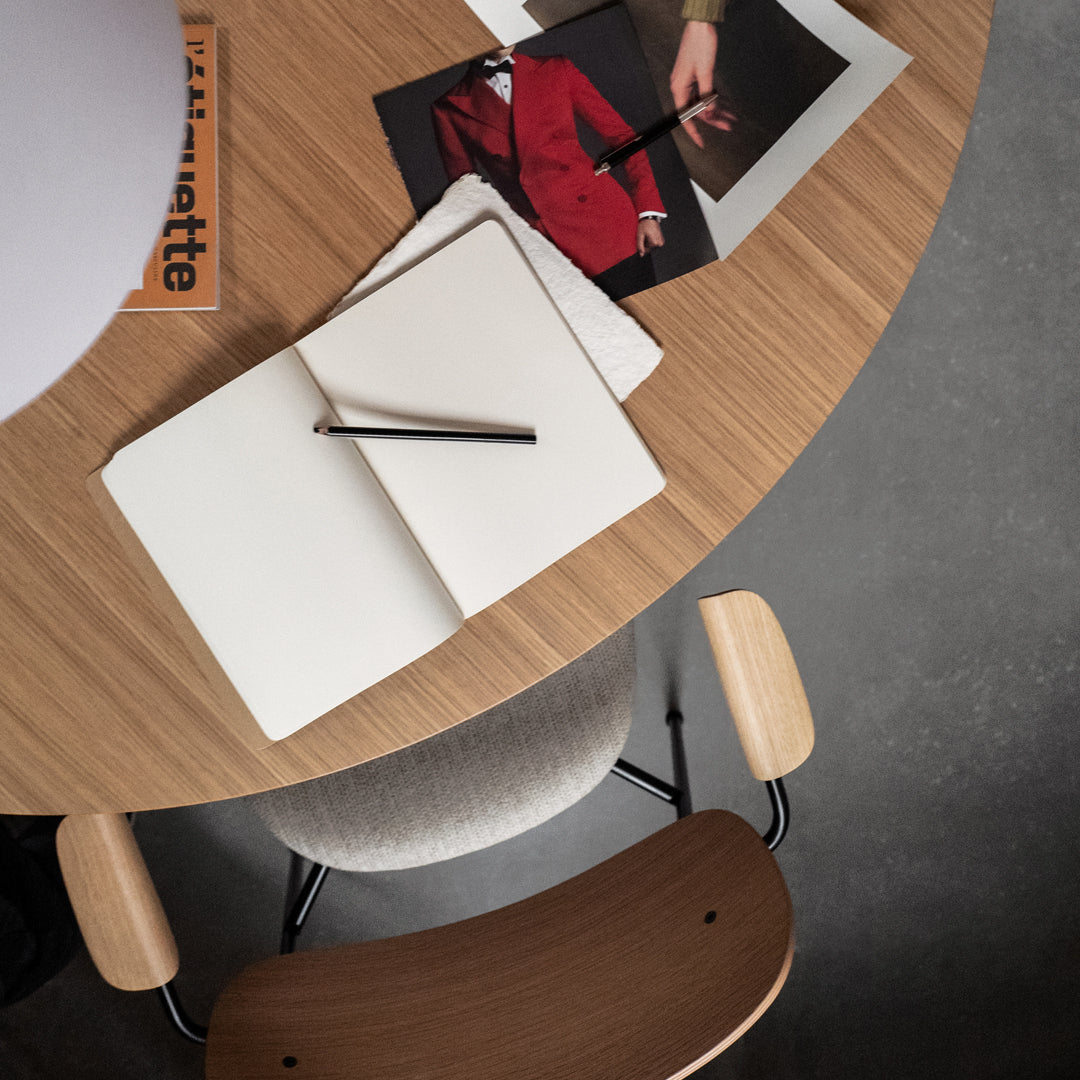 Modern Upholstered Dining Chair with Armrests - Comfortable & Stylish Seating for Kitchen, Dining Room, and Home Office