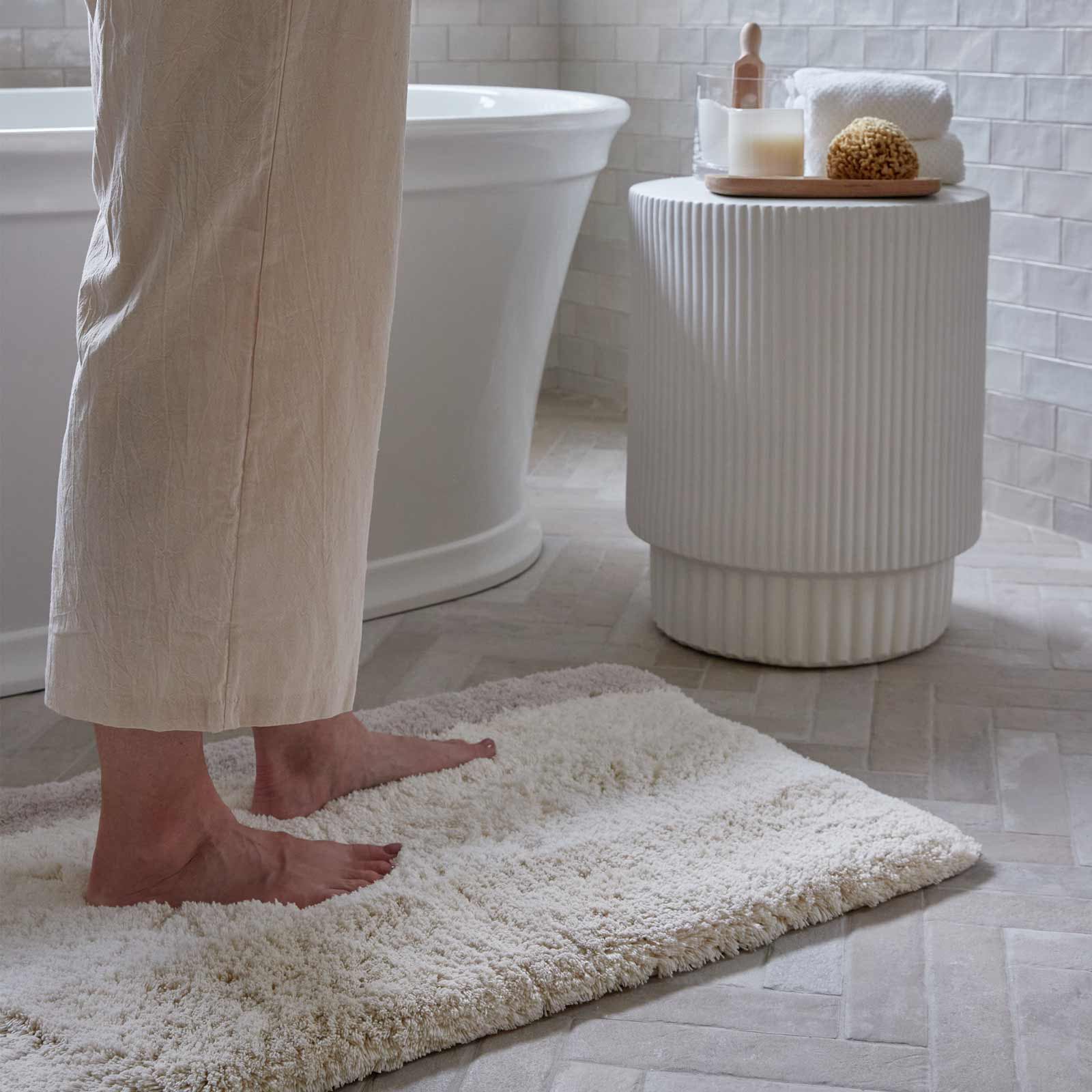 Riley Ultra Soft Bath Mat - Non-Slip Memory Foam Bathroom Rug for Shower & Tub - Absorbent Quick Dry Floor Mat for Bathroom Safety & Comfort