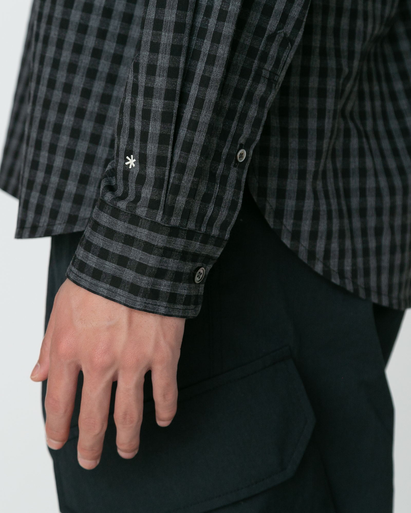Stylish Gingham Check Shirt for Men & Women - Classic Plaid Button Down Shirt for Casual Wear, Office & Outdoor Activities