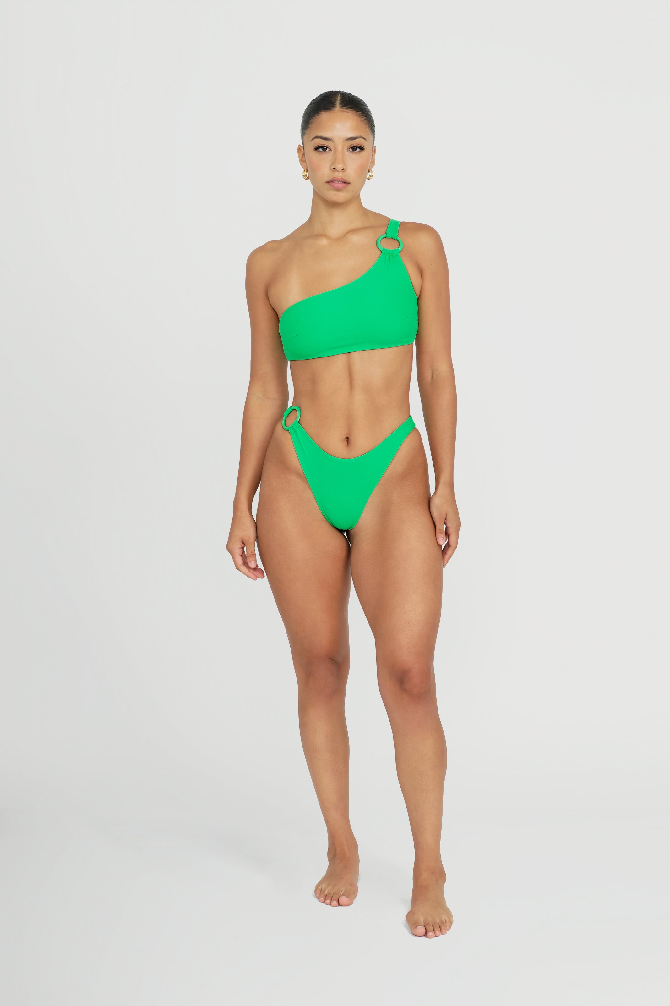 Stylish Manila Top & Bermuda Shorts Set - Trendy Summer Outfit for Women | Perfect for Beach Vacations, Casual Outings & Travel