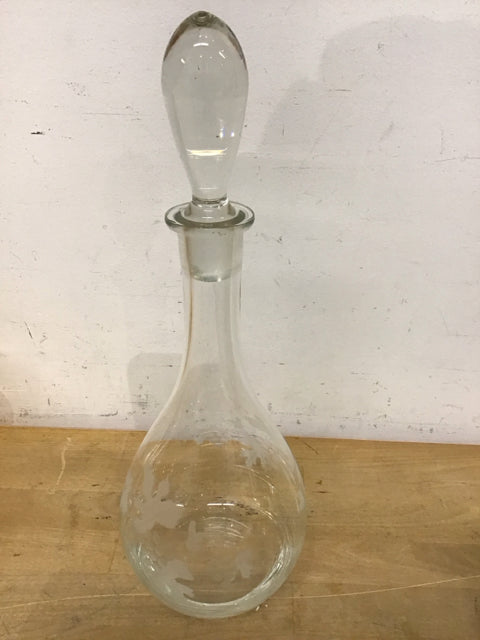 15 oz Clear Frosted Glass Decanter with Stopper - Elegant Wine & Whiskey Carafe for Home Bar, Dining, and Gift Giving