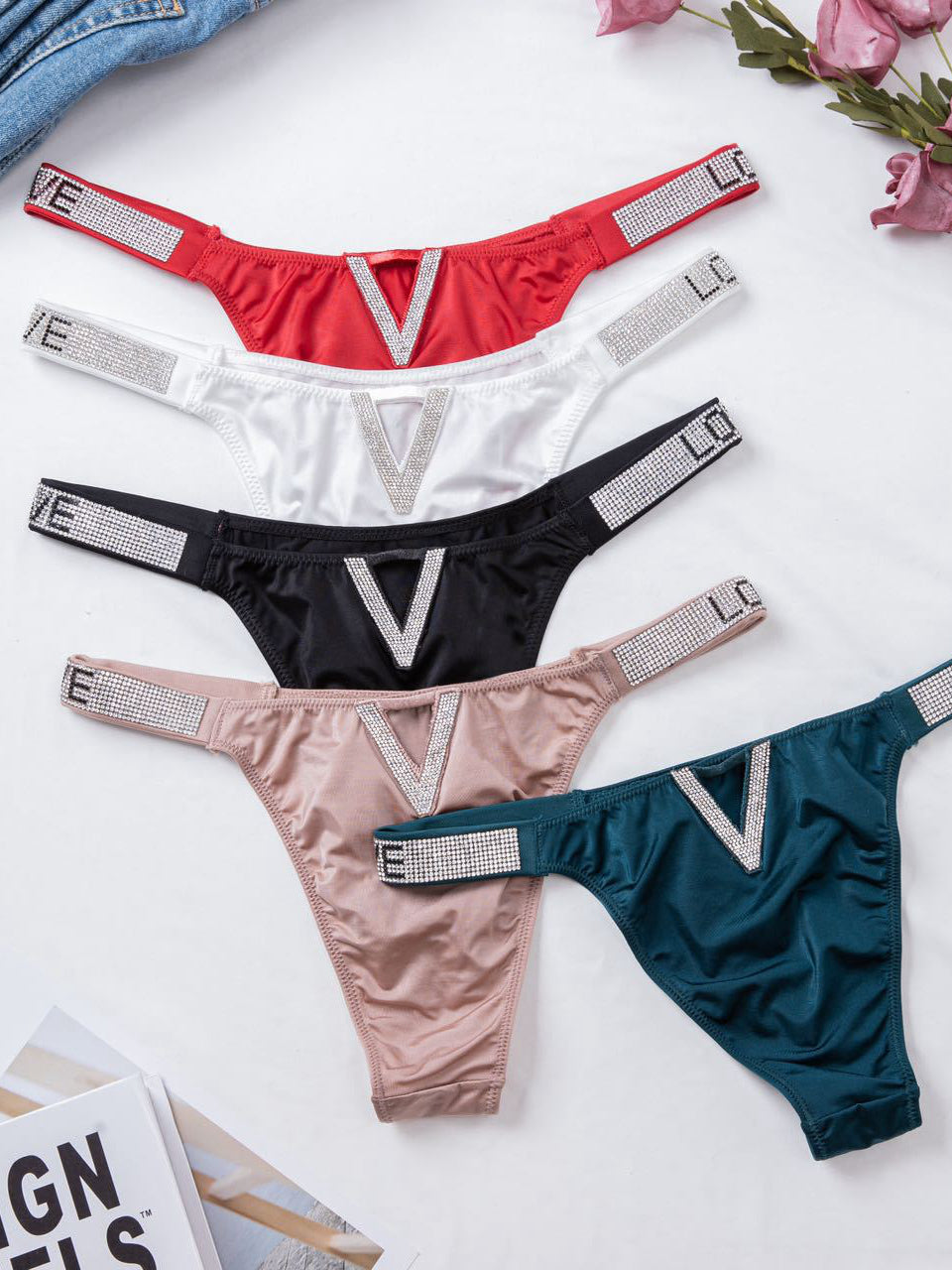 ZASUWA Women's V Back Sparkling Diamond Panties - Sexy Lingerie for Special Occasions & Romantic Nights