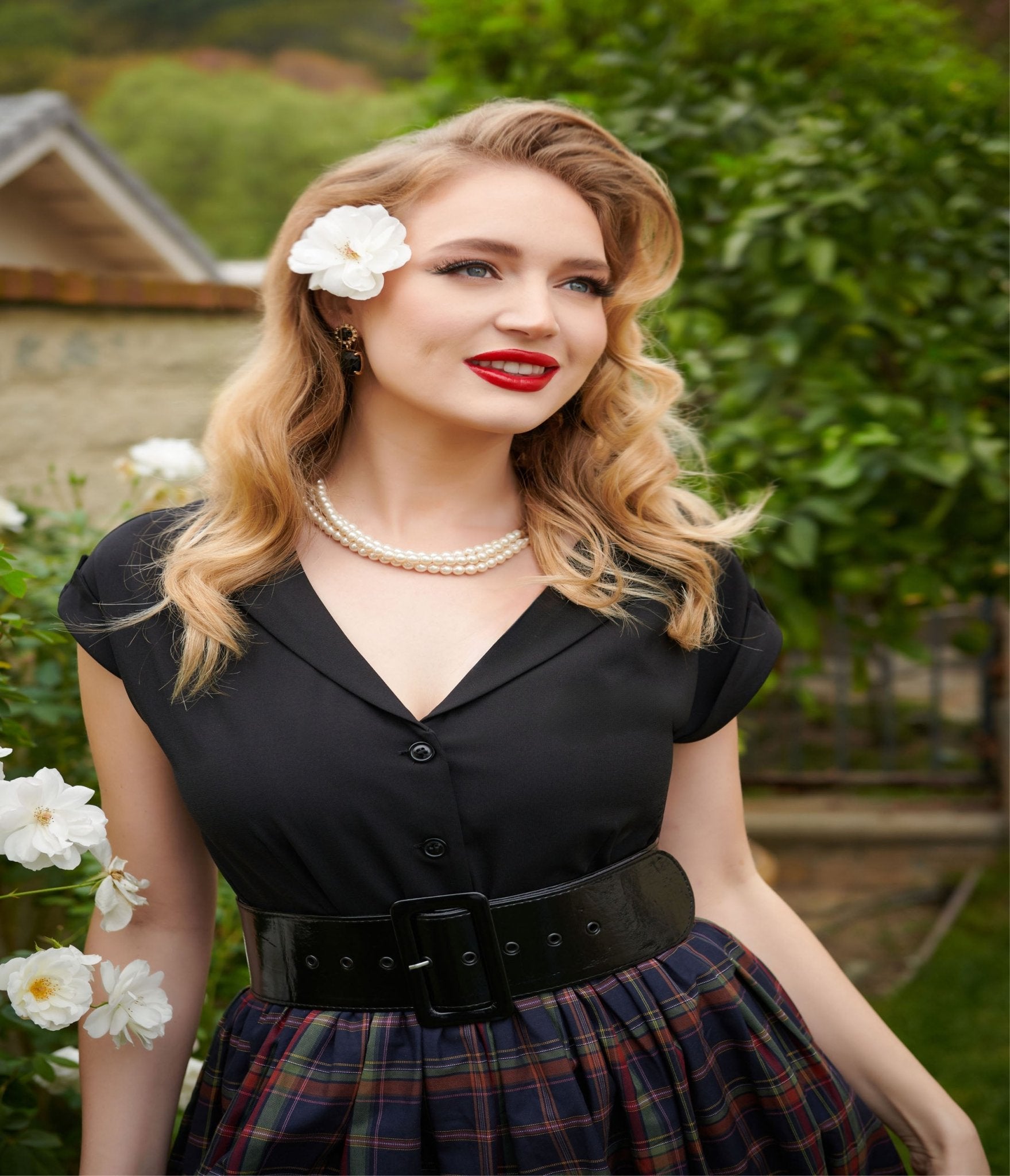 Vintage 1960s Black Twill Sleeveless Blouse - Retro Women's Fashion Top for Casual Wear & Special Occasions