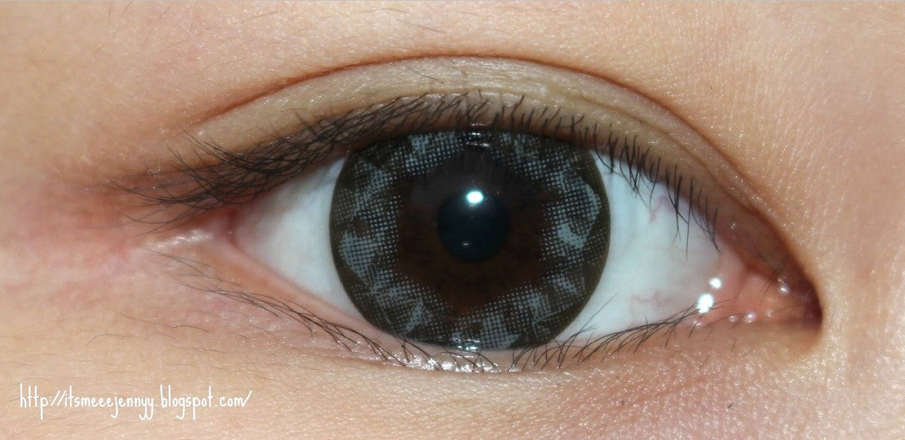 Ruby Queen Gray Colored Contact Lenses (2-Pack) - 6 Month Wear - Natural Eye Color Change for Cosplay & Halloween Costumes